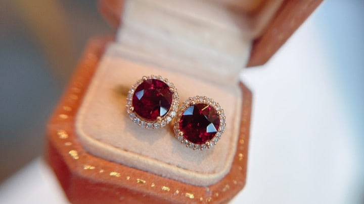 18K Gold Natural Tourmaline Earrings: Richly colored tourmaline earrings, classic and timeless. The layered setting design exudes an exquisite and elegant style. Comes with a certificate to ensure quality. (Total weight 1.75g, stone