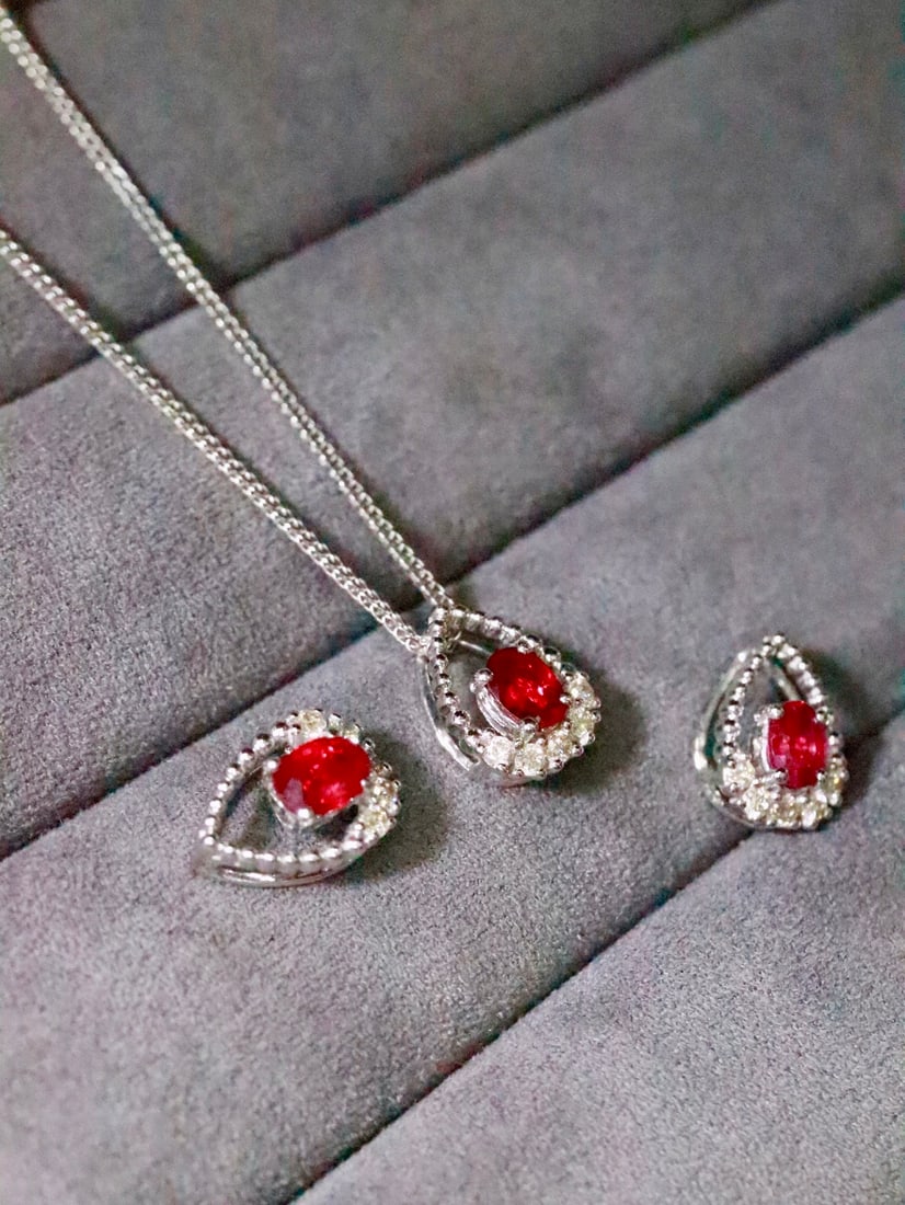 Platinum Natural Ruby Pendant - 3