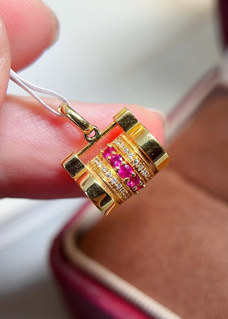 18K Gold Ruby Pendant - 3