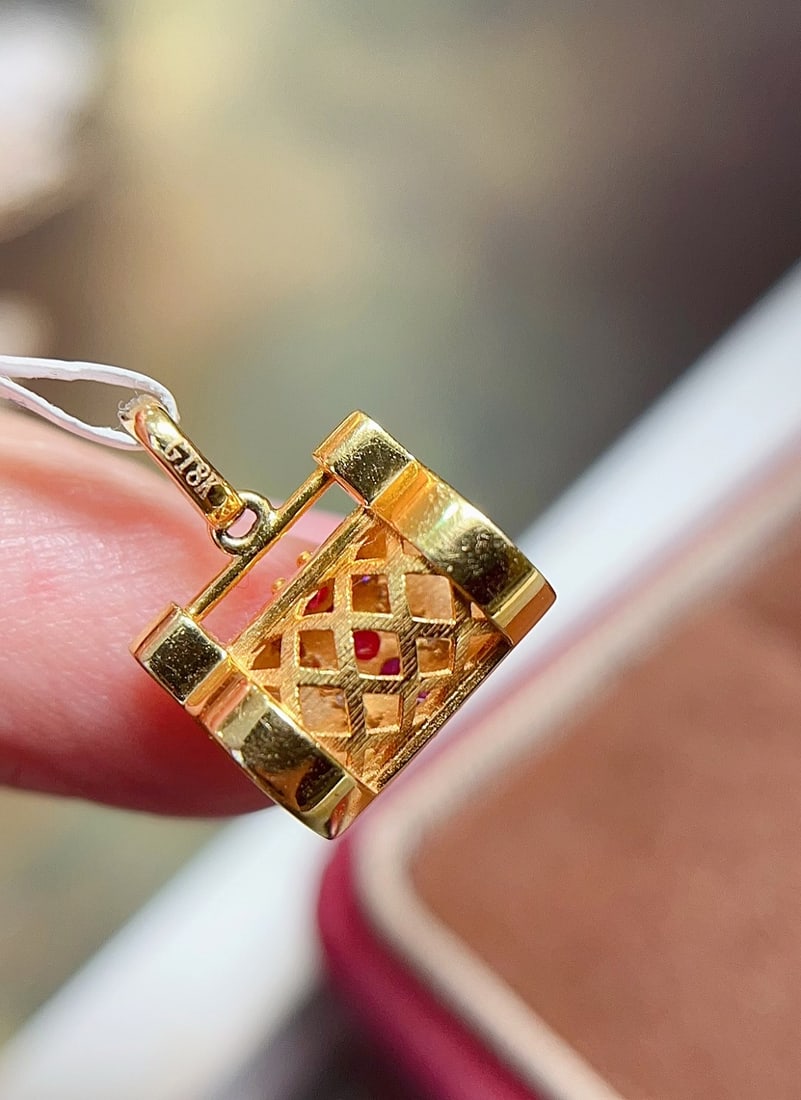 18K Gold Ruby Pendant - 4