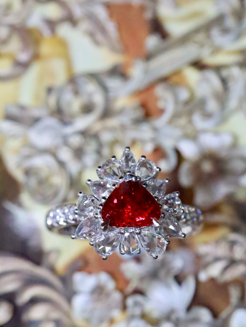 Unheated Pigeon Blood Ruby Ring - 4