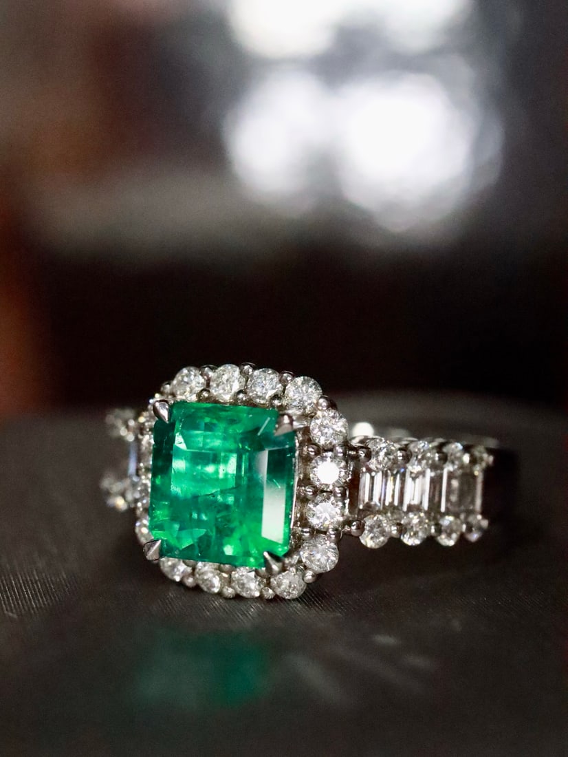 Platinum Natural Emerald Ring (1 of 6)