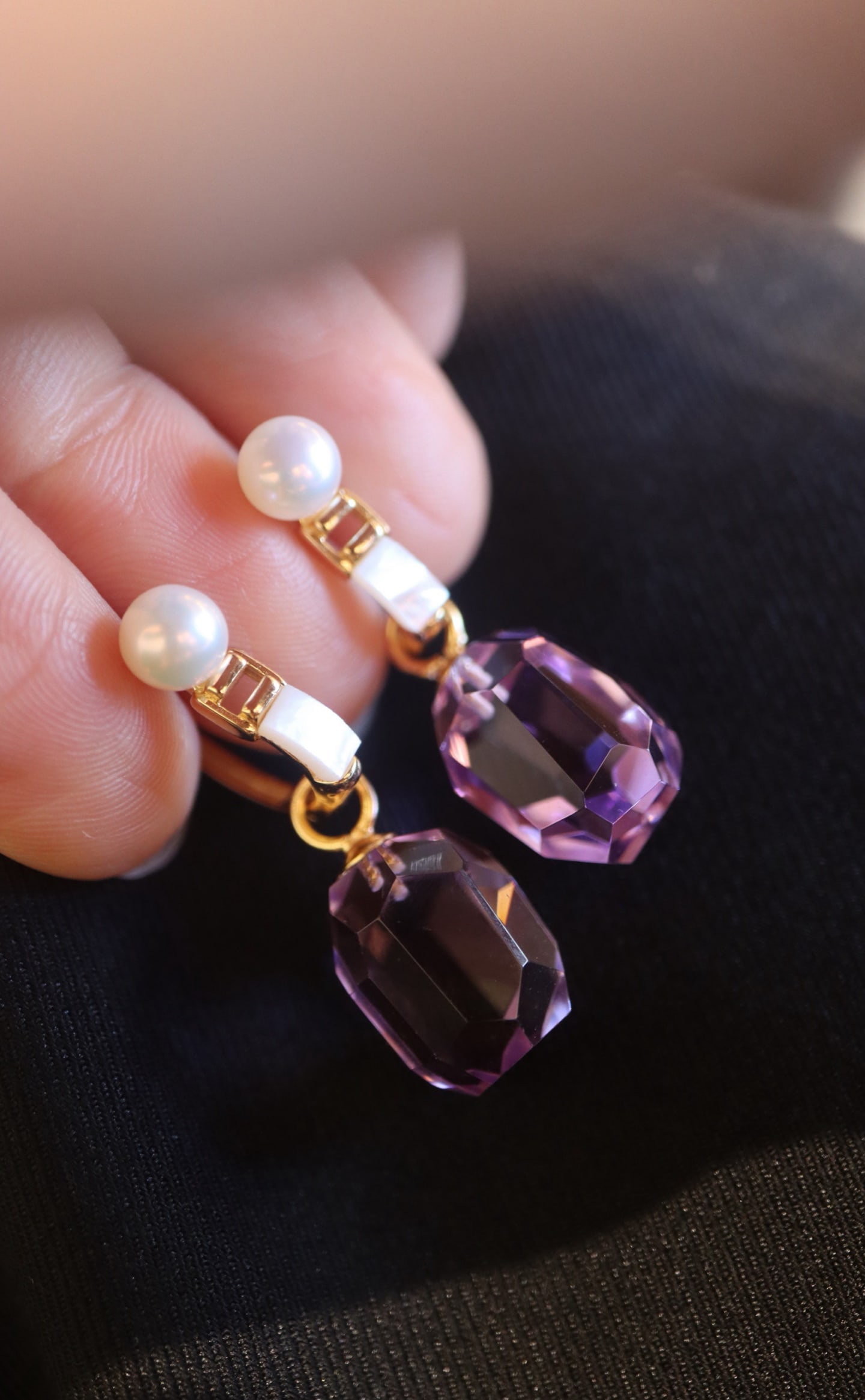 Sterling Silver Natural Amethyst Earrings: These earrings feature high-quality natural amethyst, retaining its original freeform contour with handcrafted facets that create unique character. The detachable dual-use design offers versatile styl