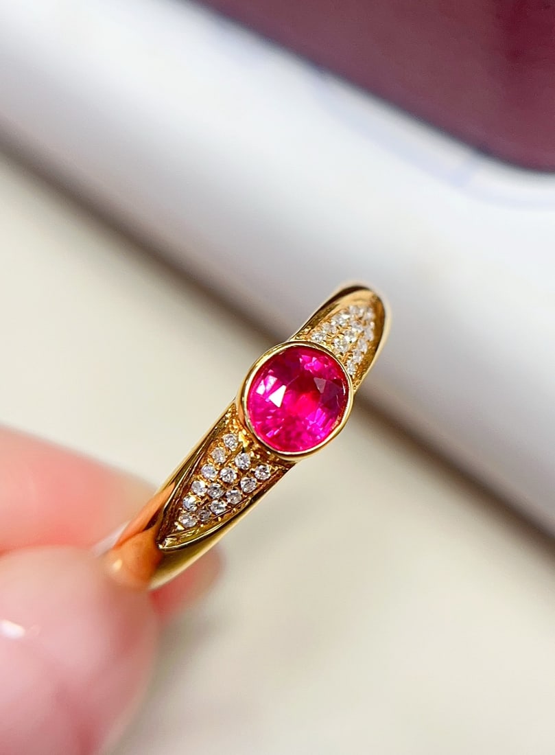 18K Gold Ruby Ring (1 of 5)
