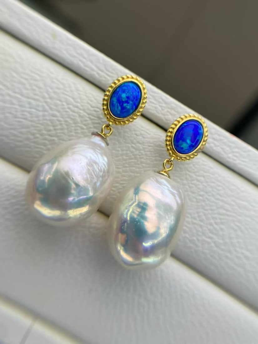 S925 Silver Baroque Luster Pearl Earrings: These earrings showcase a unique baroque luster with their noble and elegant design, making them perfect for various occasions. The natural luster of the pearls combined with S925 silver enhances the