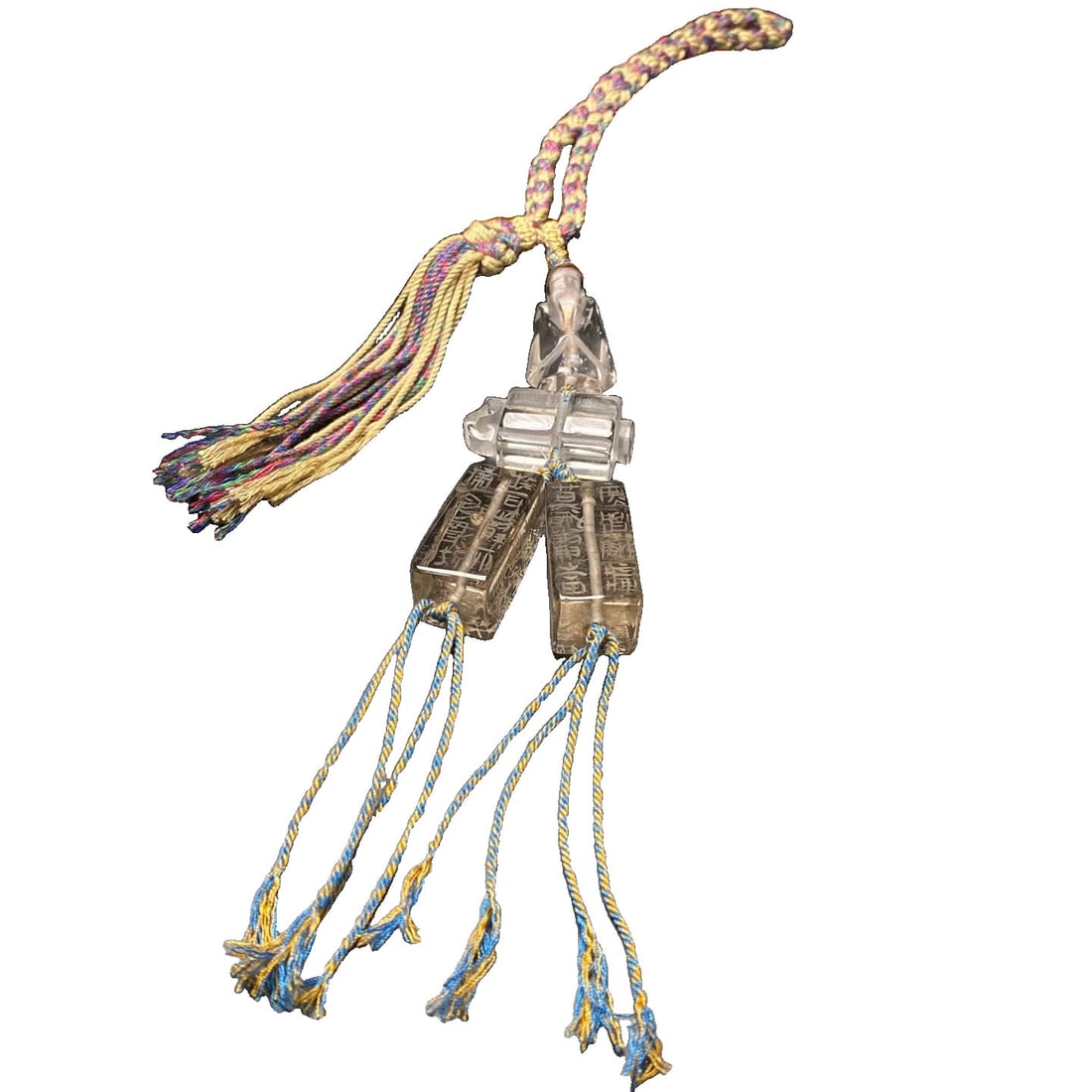 Han Dynasty Crystal Amulet Pendant: This Han Dynasty crystal amulet pendant embodies profound cultural significance. The Sinan pendant not only serves as an amulet but also symbolizes extensive knowledge. The inscriptions on the Gangmao