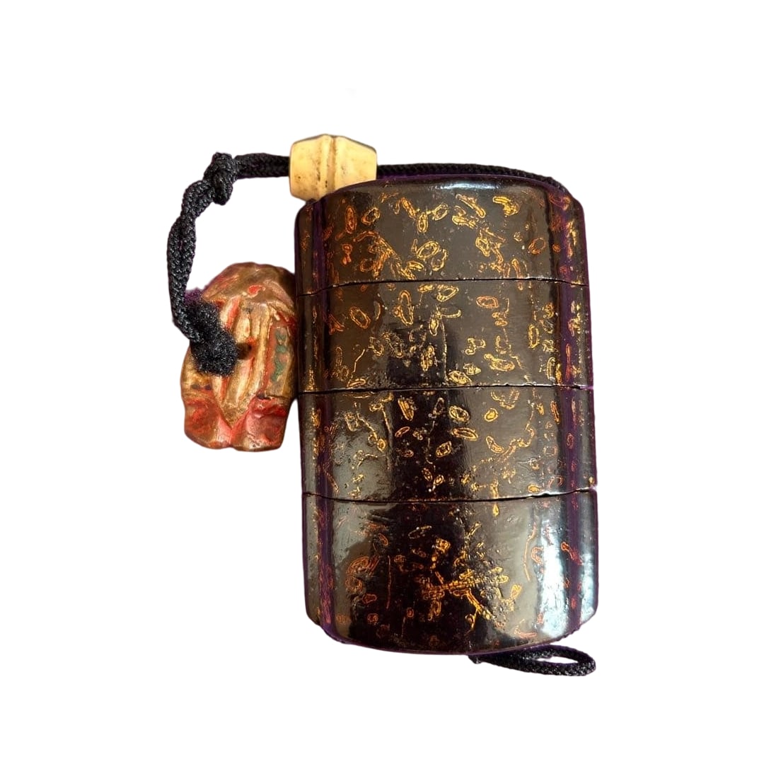 Inro, Netsuke, Medicine Box, Small Object Box: Inro, Netsuke, Medicine Box, Small Object Box This is an exquisite maki-e inro, a masterpiece of traditional Japanese lacquerware from the Edo to Meiji periods. It offers a spiritual connection to the