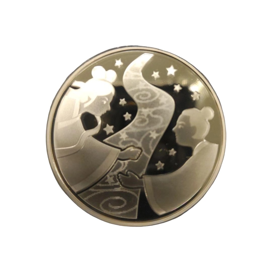 Sakura Passage Silver Coin 2013 Commemorative Coin Set Issued by the Mint: "Sakura Passage" Silver Coin 2013 Commemorative Coin Set Issued by the Mint This is a silver coin from the 2013 "Sakura Passage" commemorative coin set issued by the Mint. It includes a commemorative 