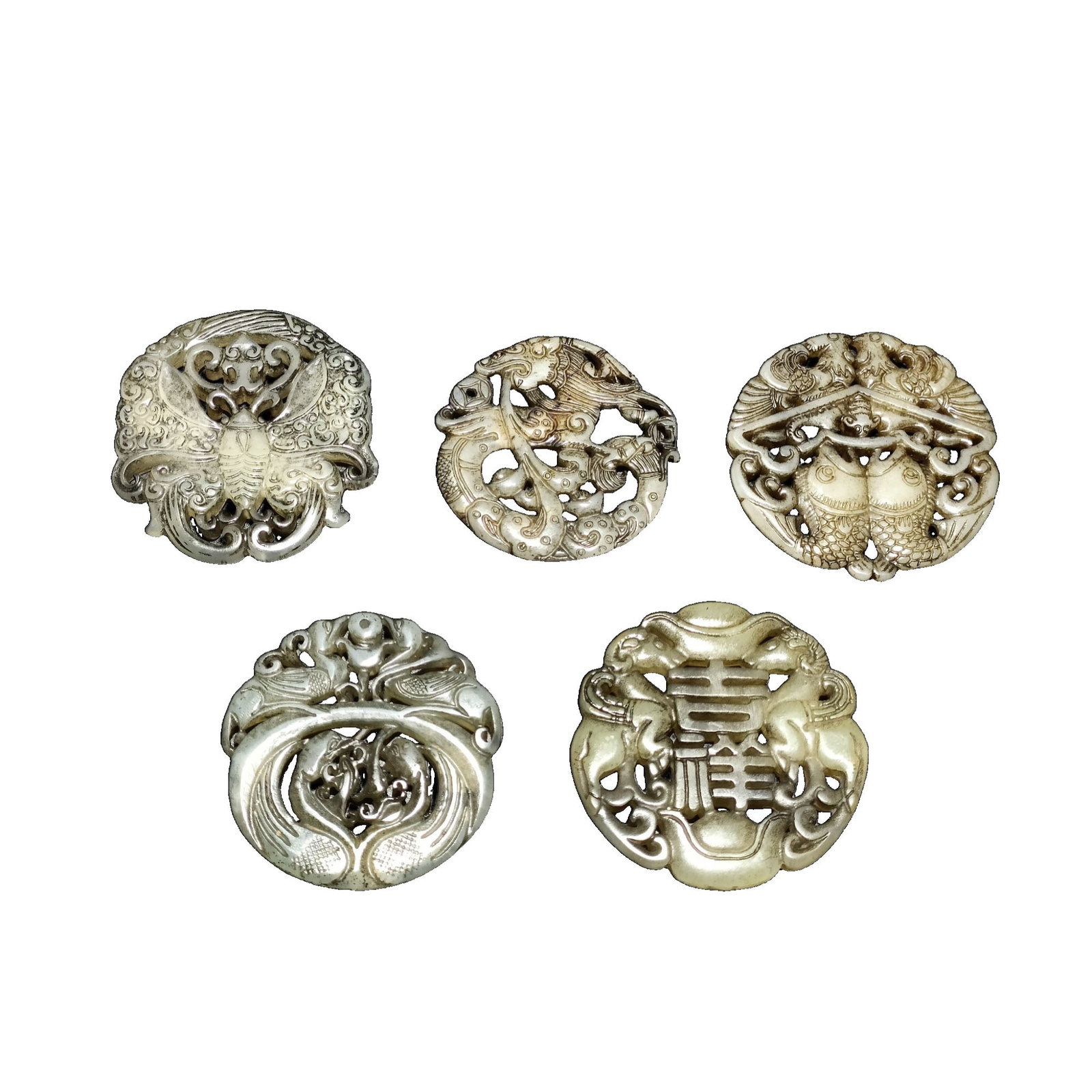 Qing Dynasty Old Jade Hollow Carved Pendant: This Qing Dynasty old jade hollow carved pendant features exquisite double-sided carving and meticulous craftsmanship, making it highly valuable for collectors. Freight: 1.International Freight: Forei