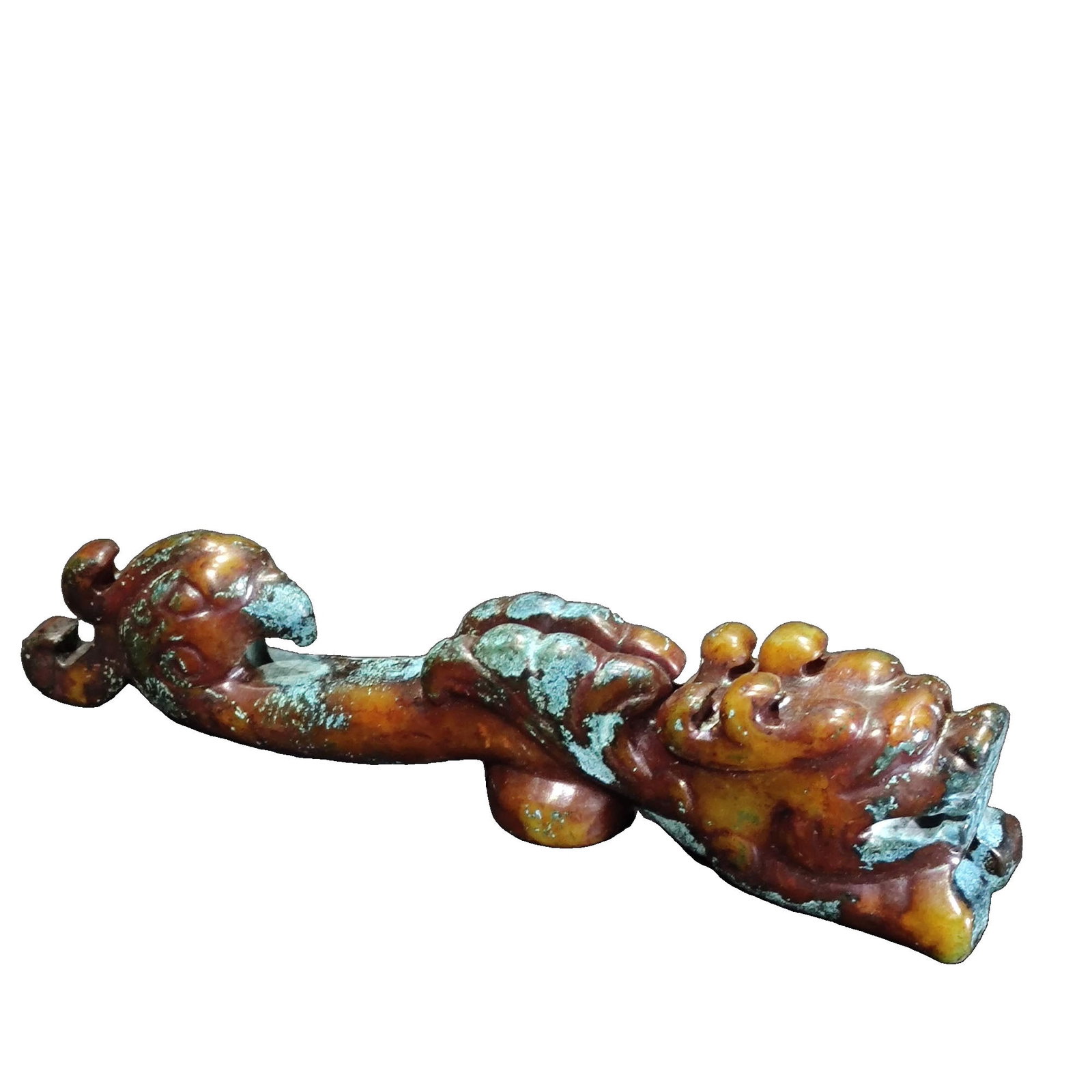 Ancient Jade Dragon Hook: This ancient jade dragon hook features a rustic patina, showcasing the sediment of time and the weight of history. Its unique shape and exquisite craftsmanship add to its high collectible value. Freig