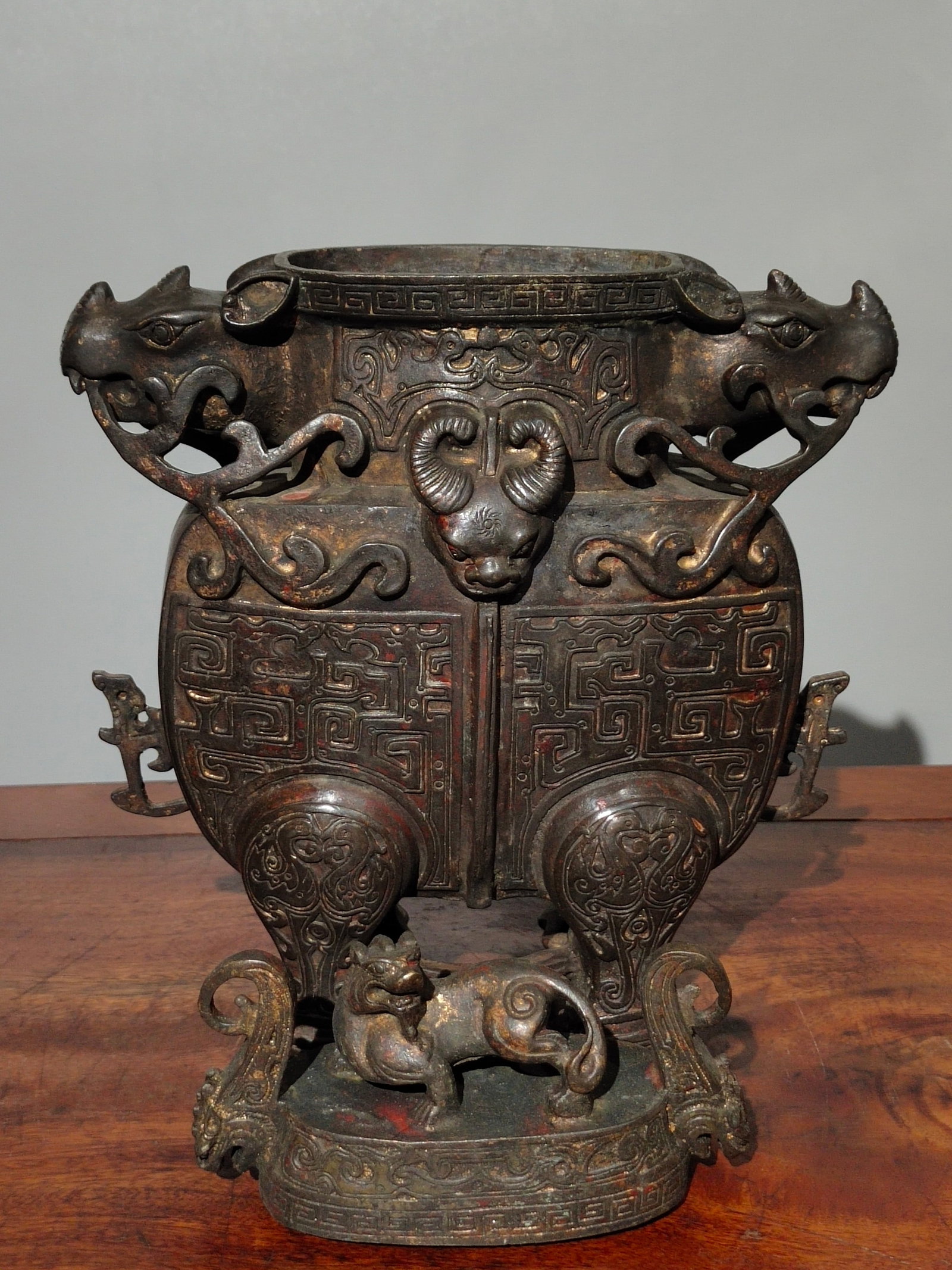 Old Copper Toad Pattern Bull Vase - 4