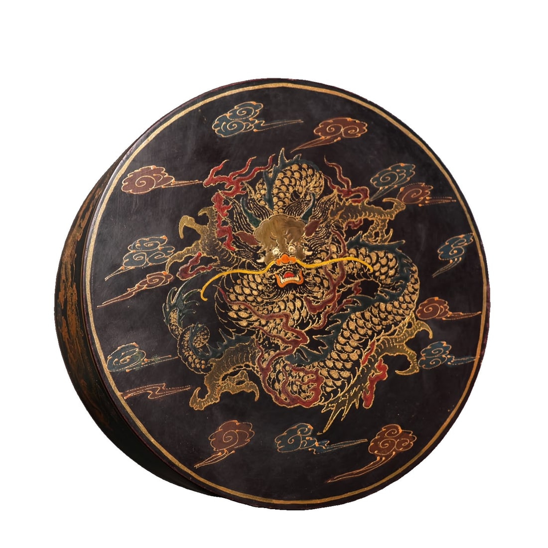 Contemporary Gilded Lacquer Jewelry Box: This jewelry box features a fabric-based lacquer technique with gilded sea dragon motifs, showcasing exquisite craftsmanship and fine painting, reflecting the unique charm of intangible cultural herit