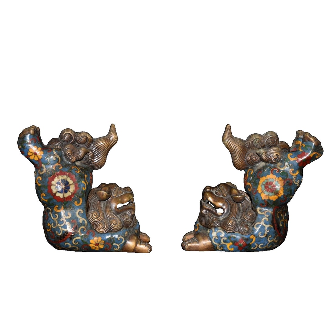 Copper Cloisonne Enamel Lion Incense Burner: This copper cloisonne enamel lion incense burner showcases exquisite craftsmanship and vibrant colors, reflecting the unique charm of traditional cloisonne. The lion shape is majestic, symbolizing goo