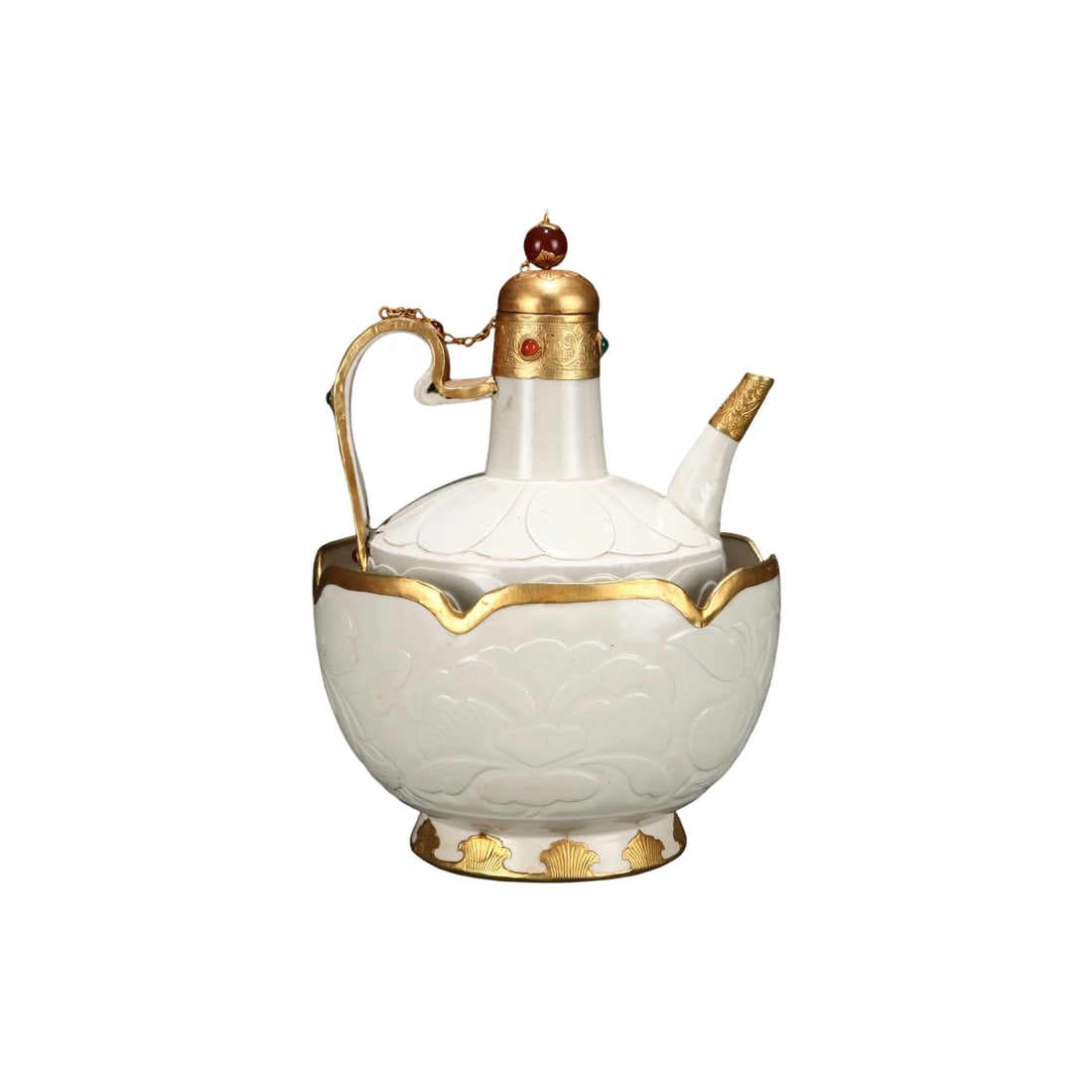 Song Dynasty Ding Kiln White Glaze Carved Flower Gilt Wine Warmer: This wine warmer is a work from the Song Dynasty Ding Kiln, featuring a smooth white glaze and exquisite carved flower craftsmanship. The gilt decoration and gemstone inlays complement each other, sho