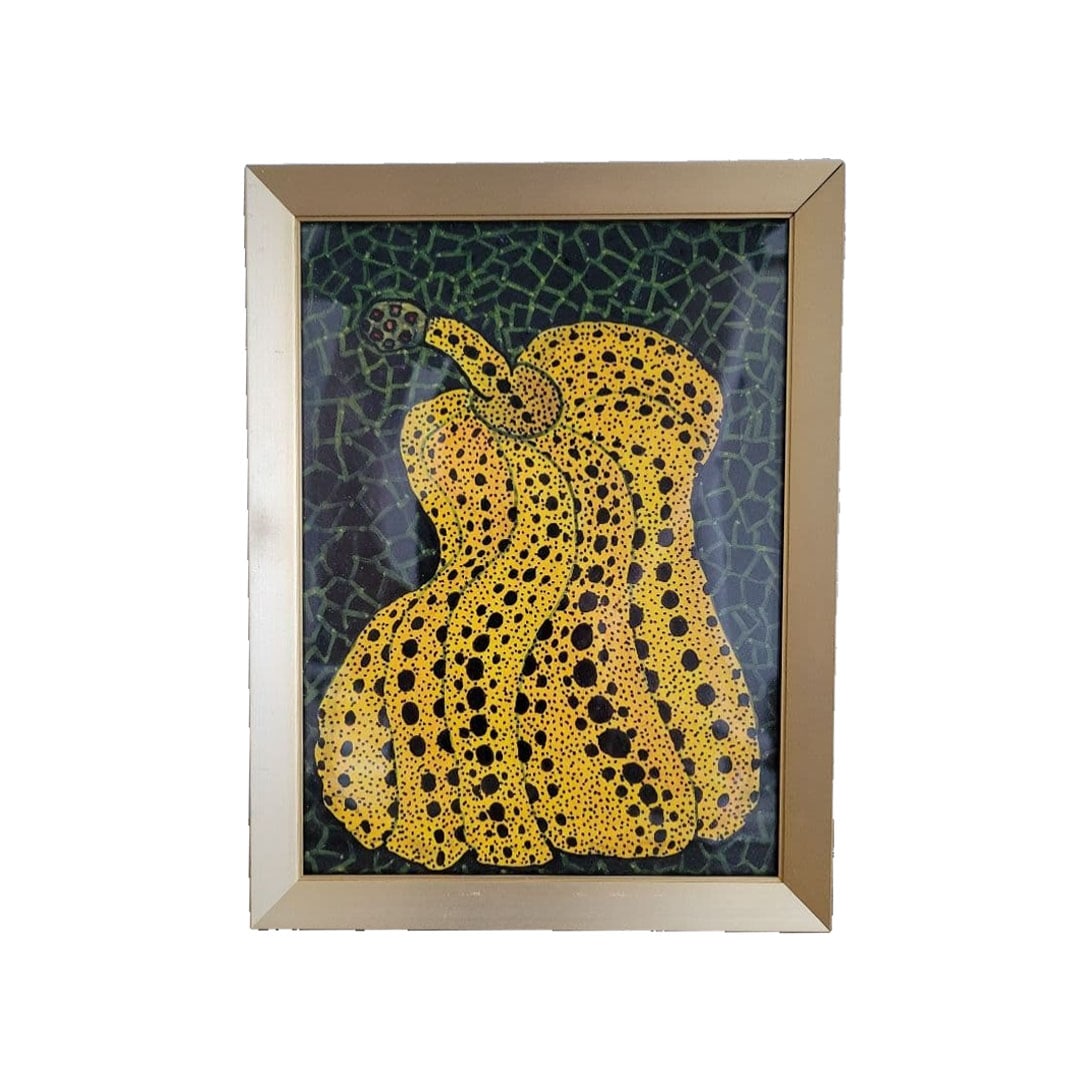 Yayoi Kusama imitation work "Pumpkin" with signature.: Yayoi Kusama Imitation Work, Pumpkin, Signed This is a hand-painted work titled "Pumpkin, 1998," with dimensions approximately 22cm x 17cm. It employs materials similar to a felt-tip pen, depicting ve