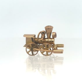 18K GOLD STEAM LOCOMOTIVE TRAIN CHARM