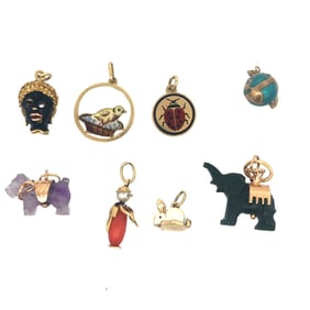 LOT OF 8 VINTAGE 18K GOLD STONE AND ENAMEL CHARMS