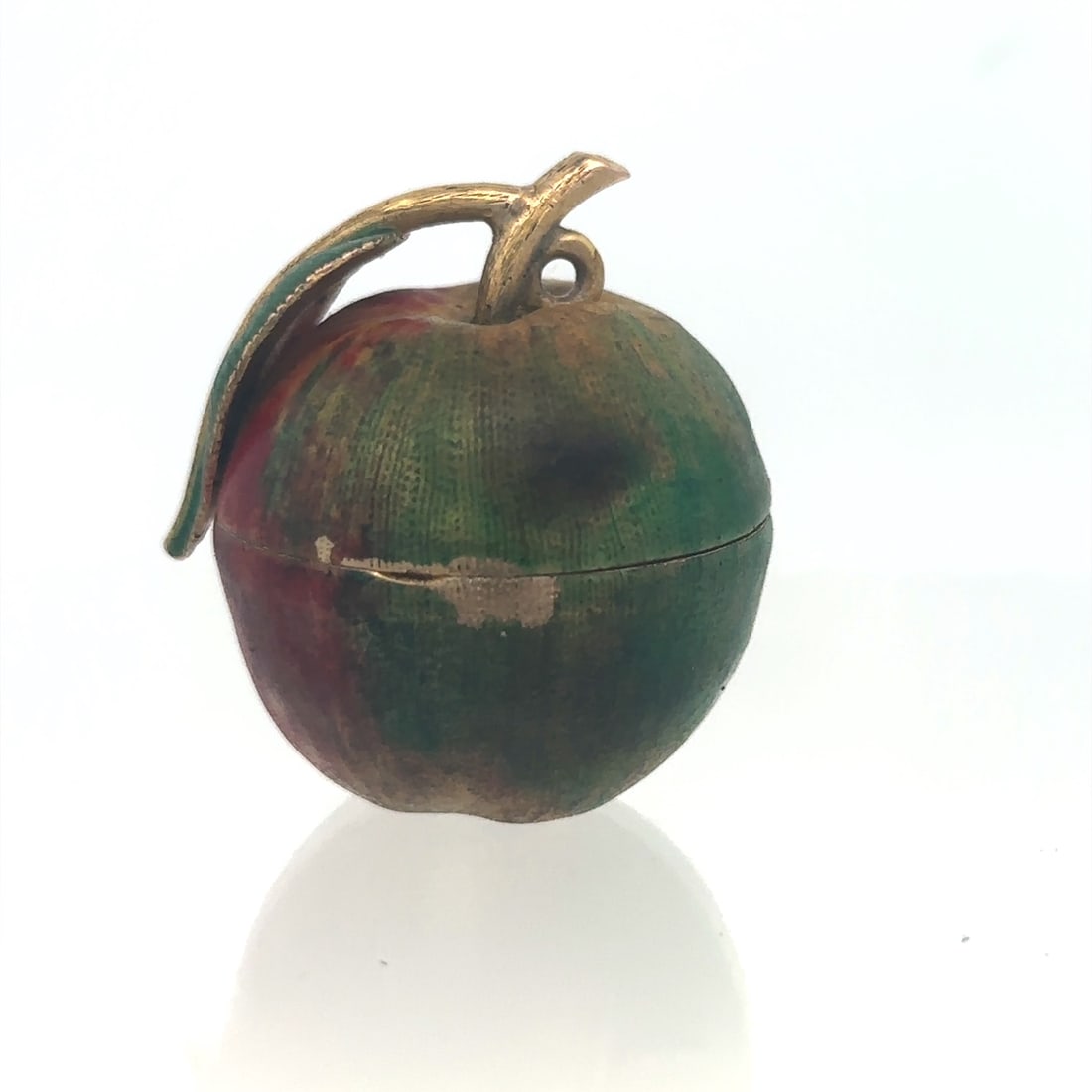 GOLD AND ENAMEL APPLE FORM WATCH WITH VERGE FUSEE MOVEMENT (1 of 13)