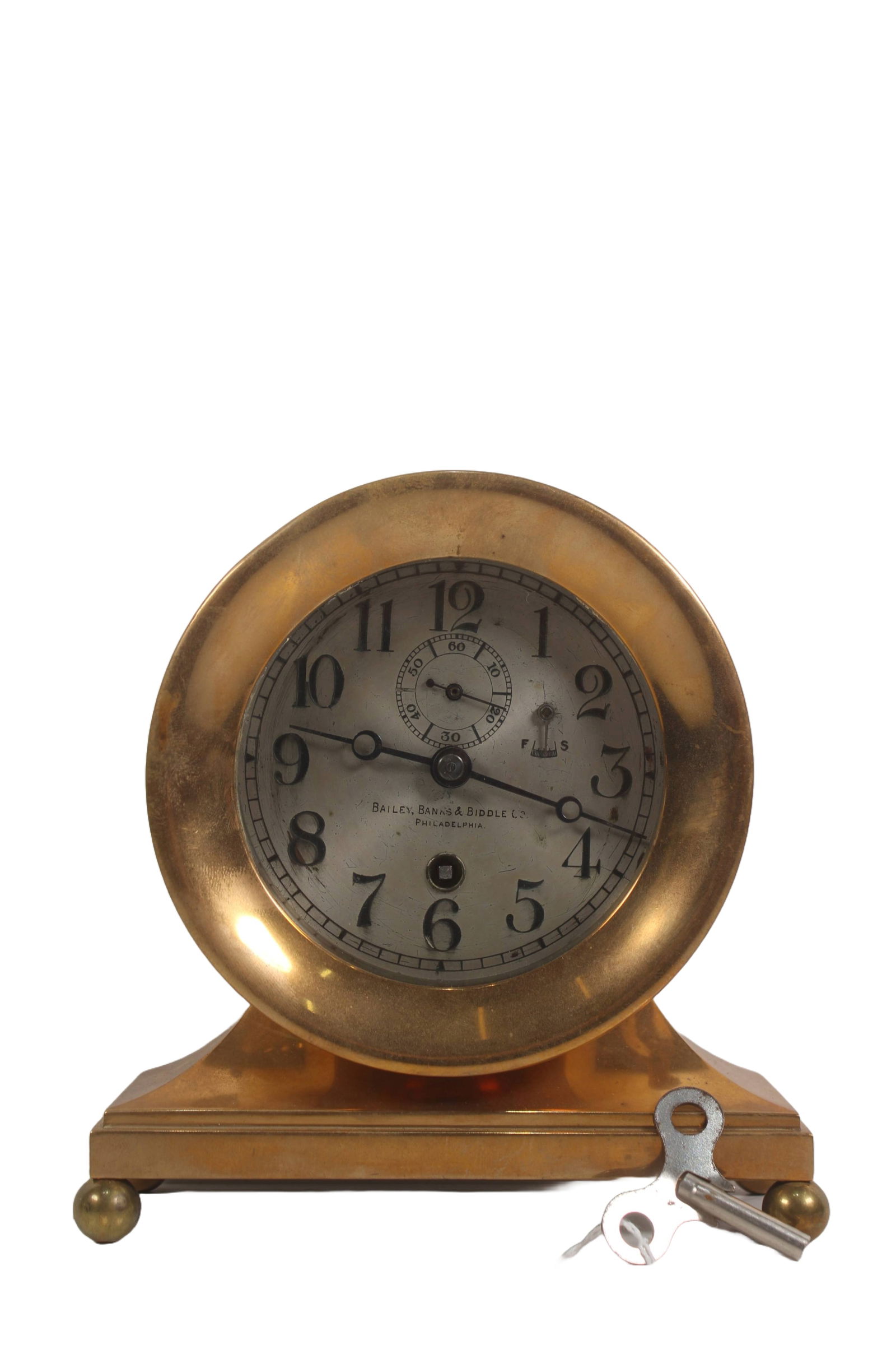 CHELSEA BASE AND BALL FEET DESK CLOCK, FIRST HALF 20TH CENTURY (1 of 6)
