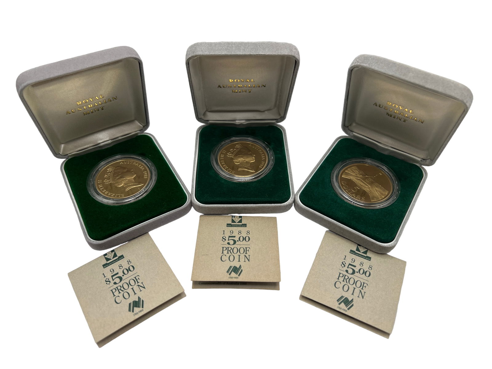 Two Australia Elizabeth II 5 dollars, 1988 (1 of 8)