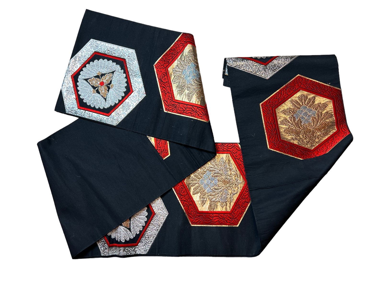 Japanese Vintage Kimono Obi Belt Flower Gold Red: L ; 160 in ( 406.4 cm ) W : 11 2/3 in ( 29.63 cm )