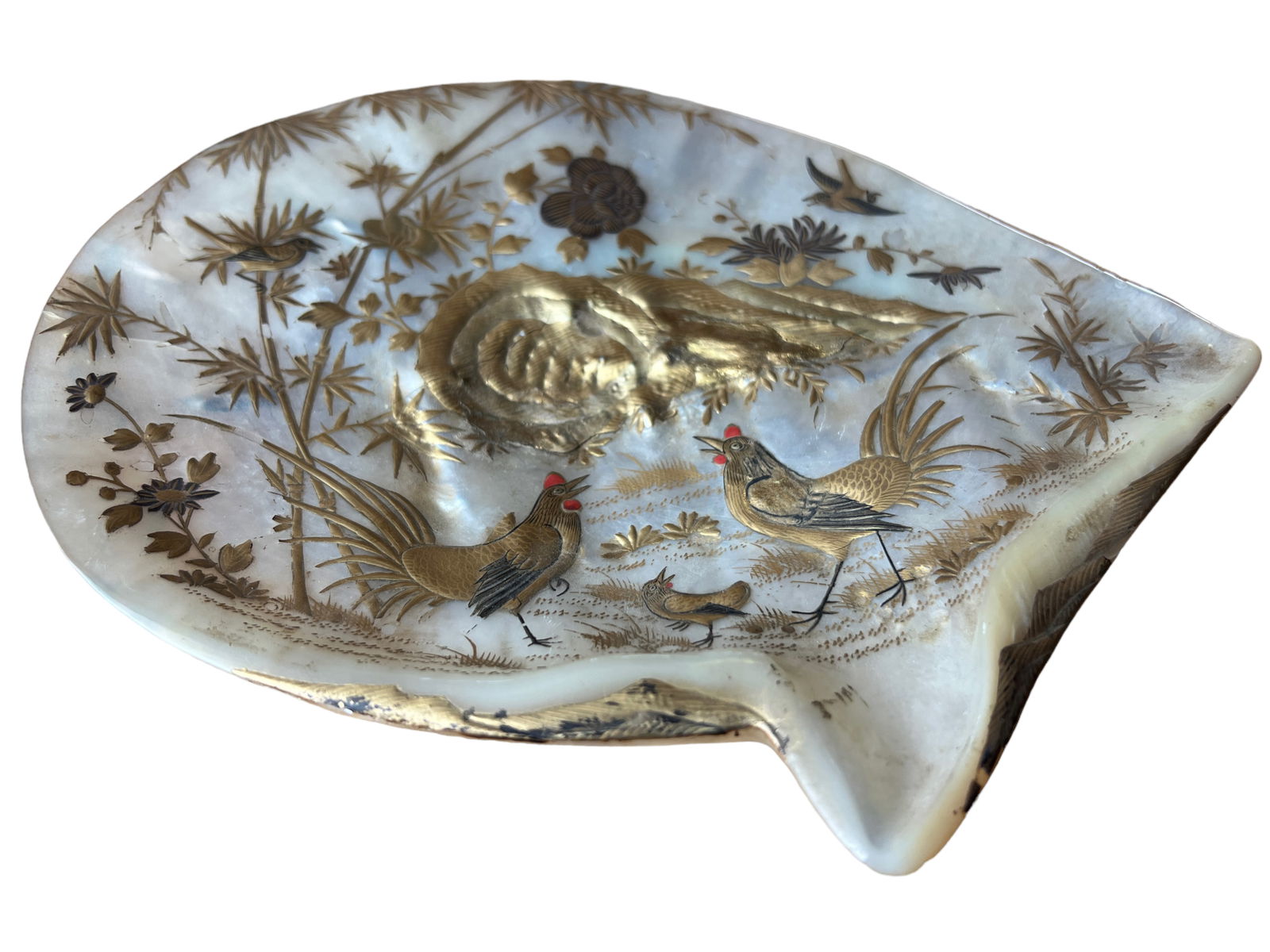 Chinese Carved Shell Gilt Decoration (1 of 7)