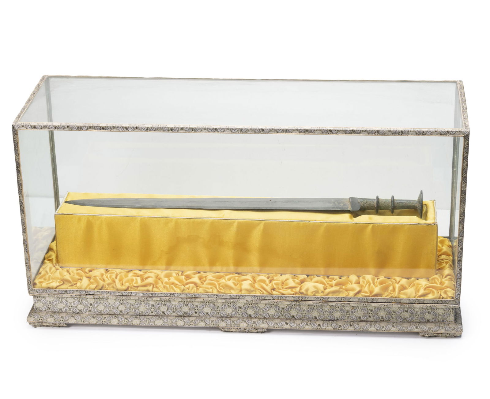 Han Dynasty, Bronze Sword with Presentation Box (1 of 11)