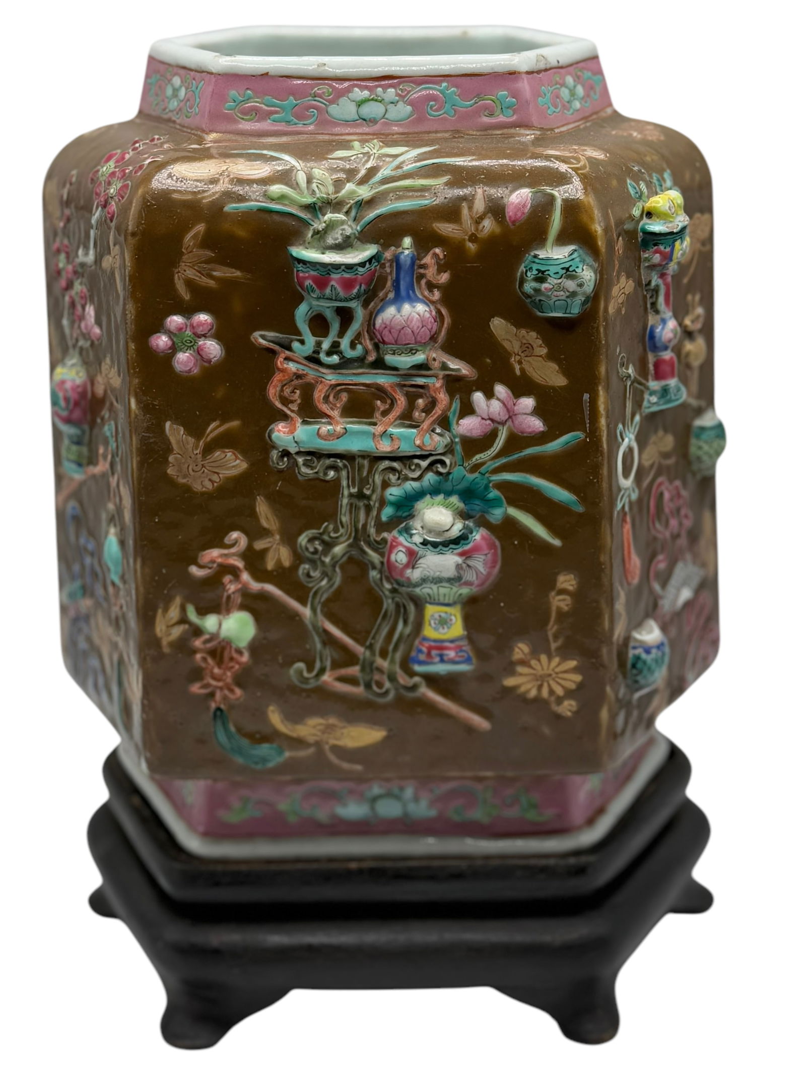 A Chinese Famille Verte Powder Hexagonal Vase: A Chinese Famille Verte Powder Hexagonal Vase with Wood Stand H ; 10 in ( 25.4 cm ) W : 6 1/2 in ( 16.51 cm )