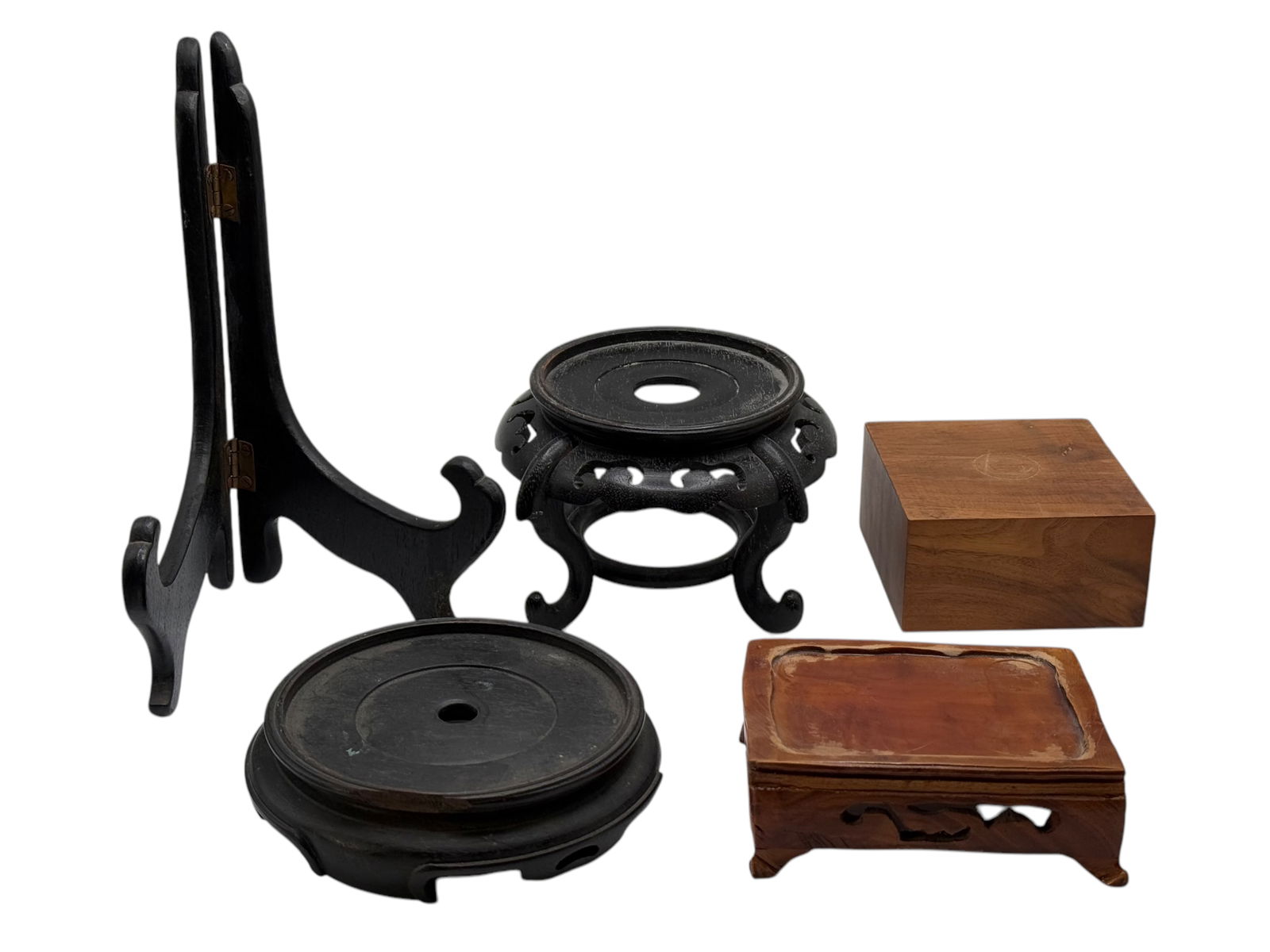 Group of Chinese Antique Wood Stands: The Largest Size: H : 8 in ( 20.32 cm ) W : 4 5/8 in ( 11.75 cm )