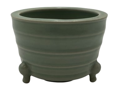 A Longquan Celadon-Glazed Tripod Censer