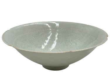 A Chinese HUTIAN Kiln Bowl