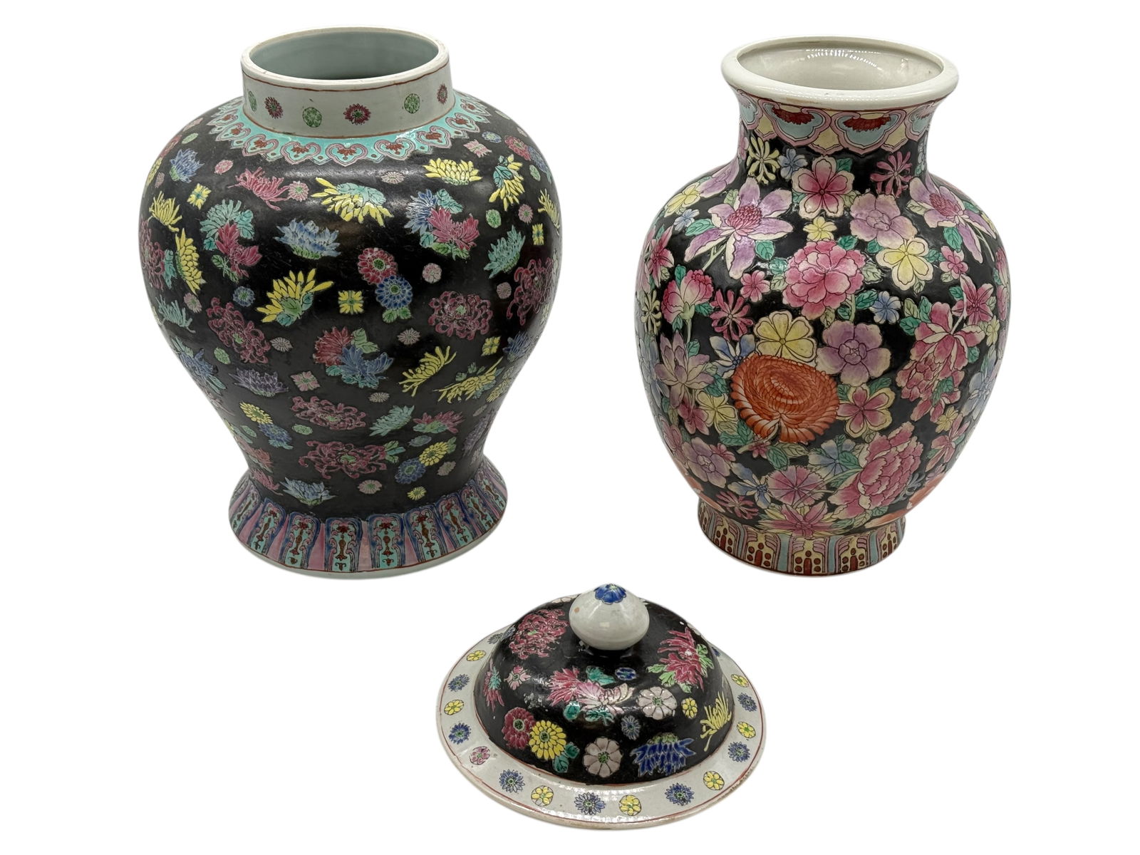 Two Chinese Porcelain Jars - 3