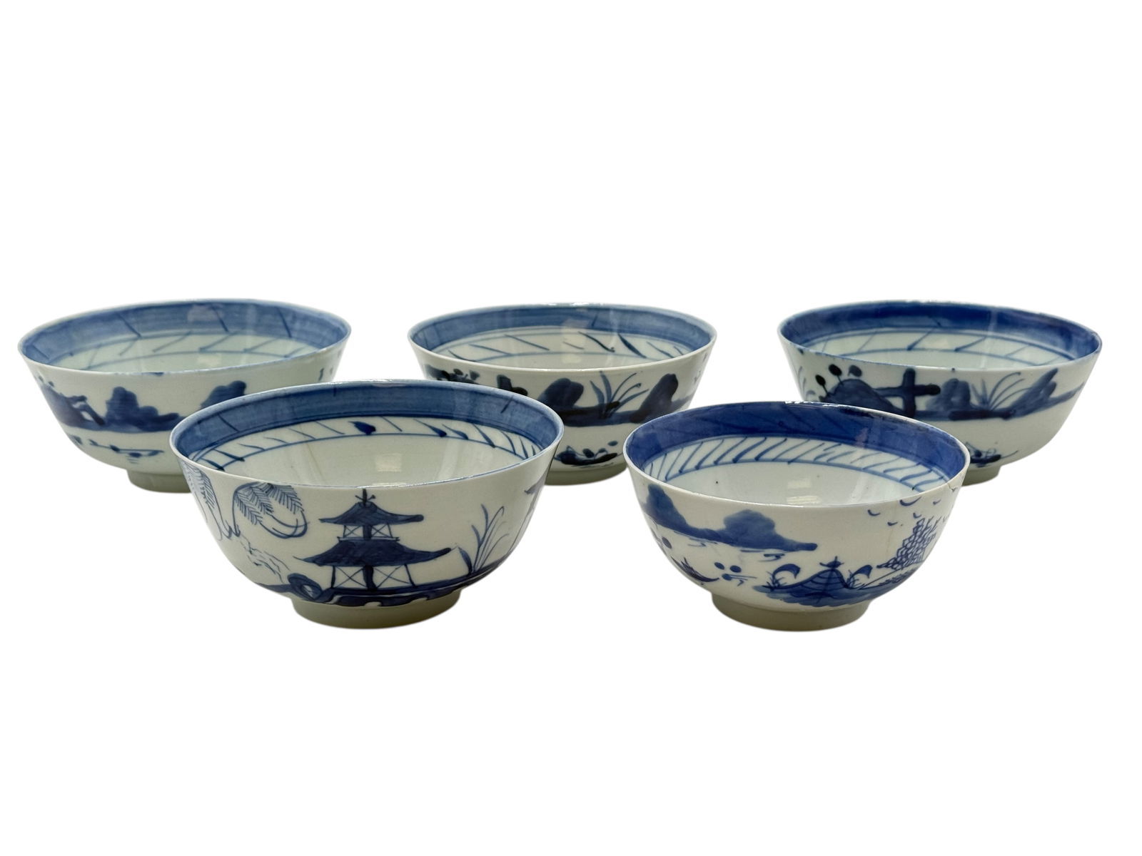 Group of 5 Chinese Blue and White Export Bowls: H: 2 1/2 inches D: 5 1/2 inches