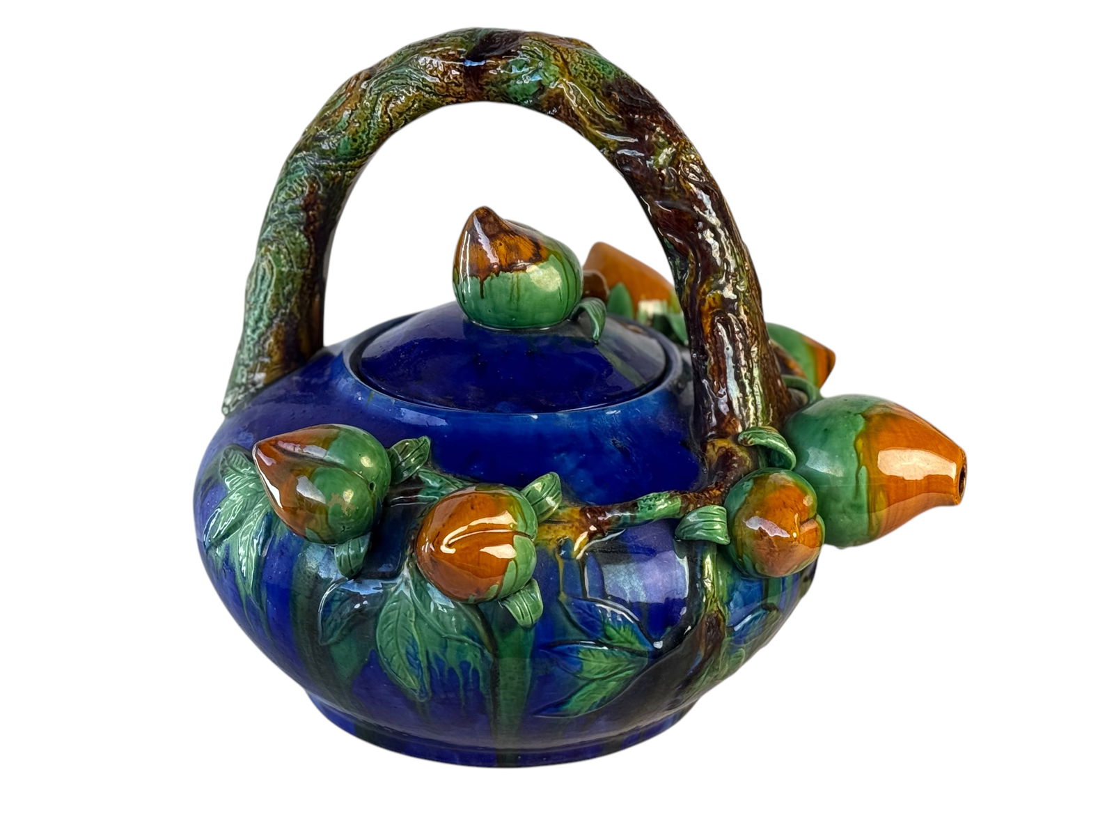 A Large Porcelain Pot (1 of 4)