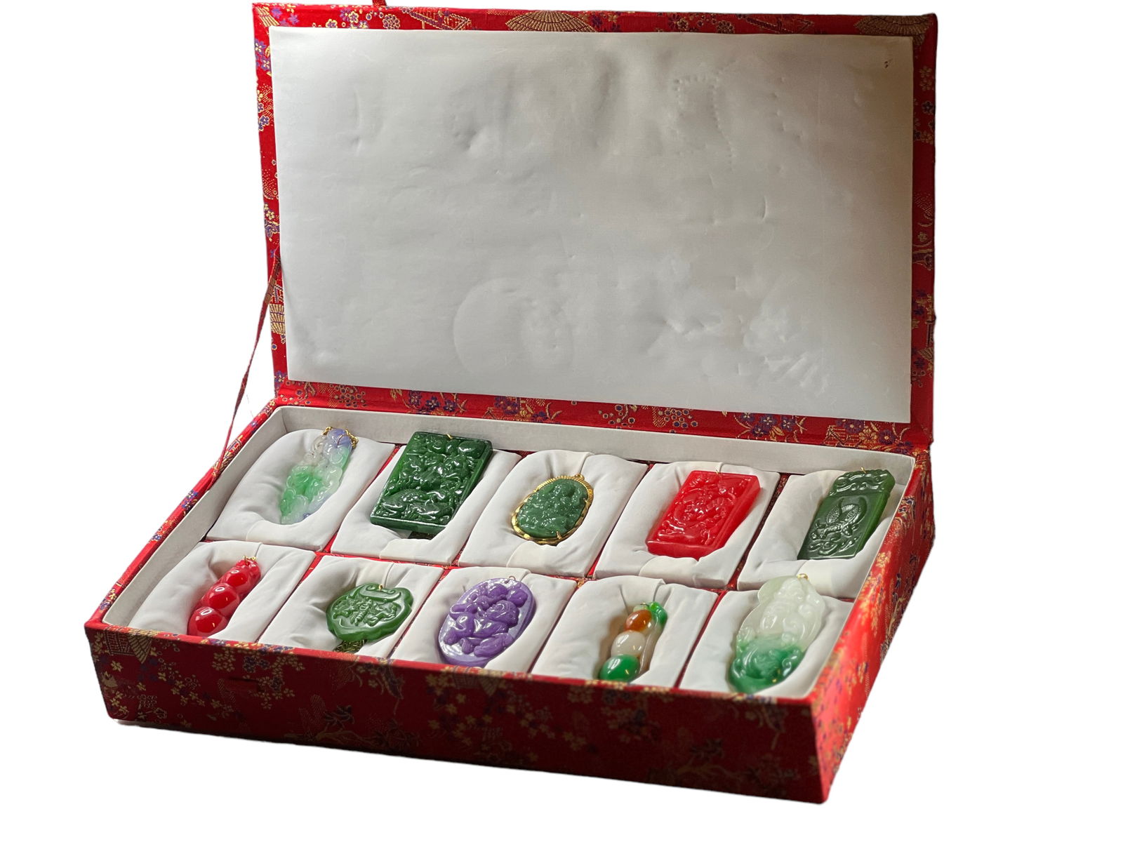 Group of 10 Jade / Hardstone Pandents: The Largest: H: 2 3/4 inches ( 6.99 cm) W: 1 3/4 inches ( 4.45 cm)