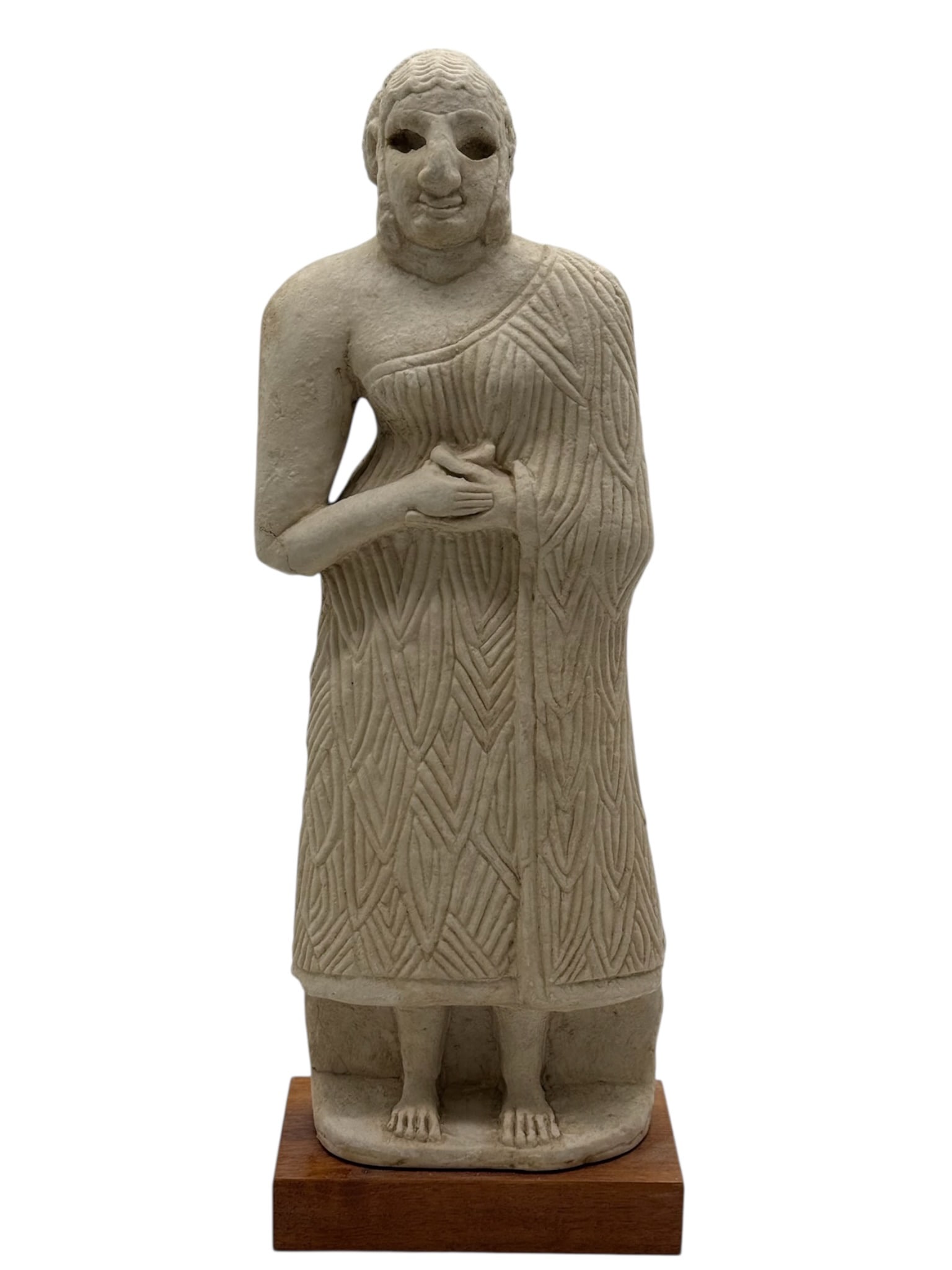 Ancient Iraq Sumerian Mesopotamian Woman Sculpture: Ancient Iraq Sumerian Mesopotamian Woman SculptureAncient Iraq Sumerian Mesopotamian Woman Sculpture Vintage Alva Studios Replica H: 15 1/2 inches W: 5 1/4 inches