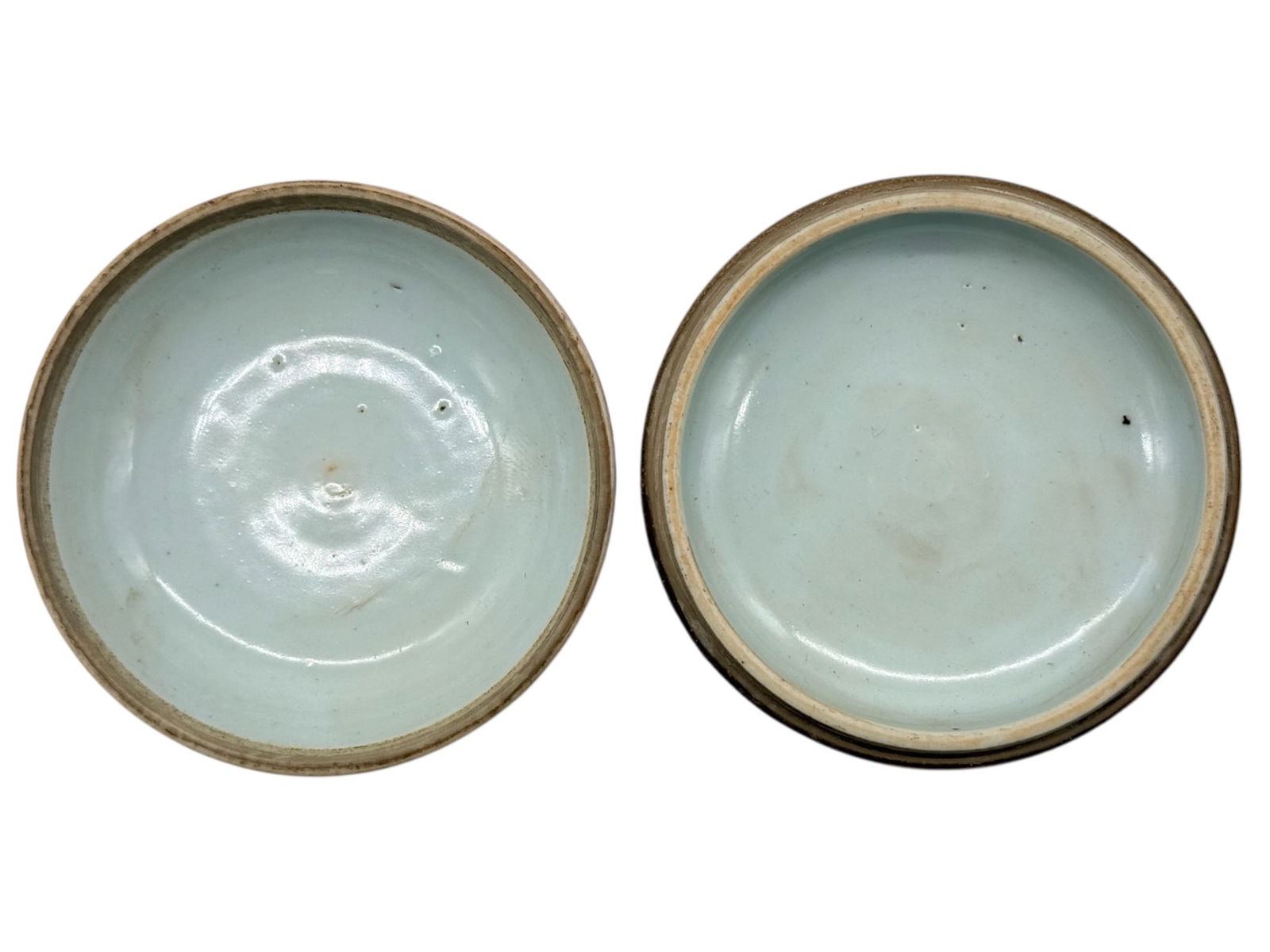 A Chinese Red-Glazed Covered Porcelain Paste Box - 3