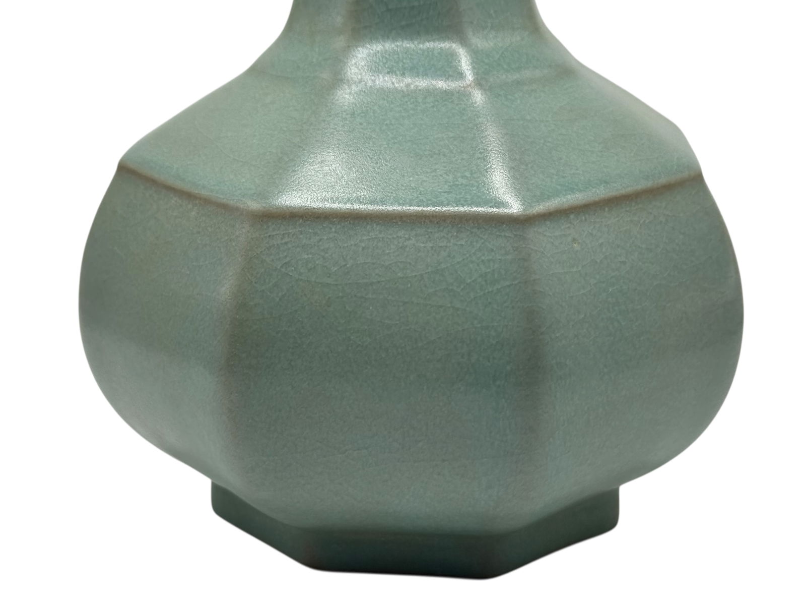 A Chinese Celadon-Glazed Octagonal Vase - 4