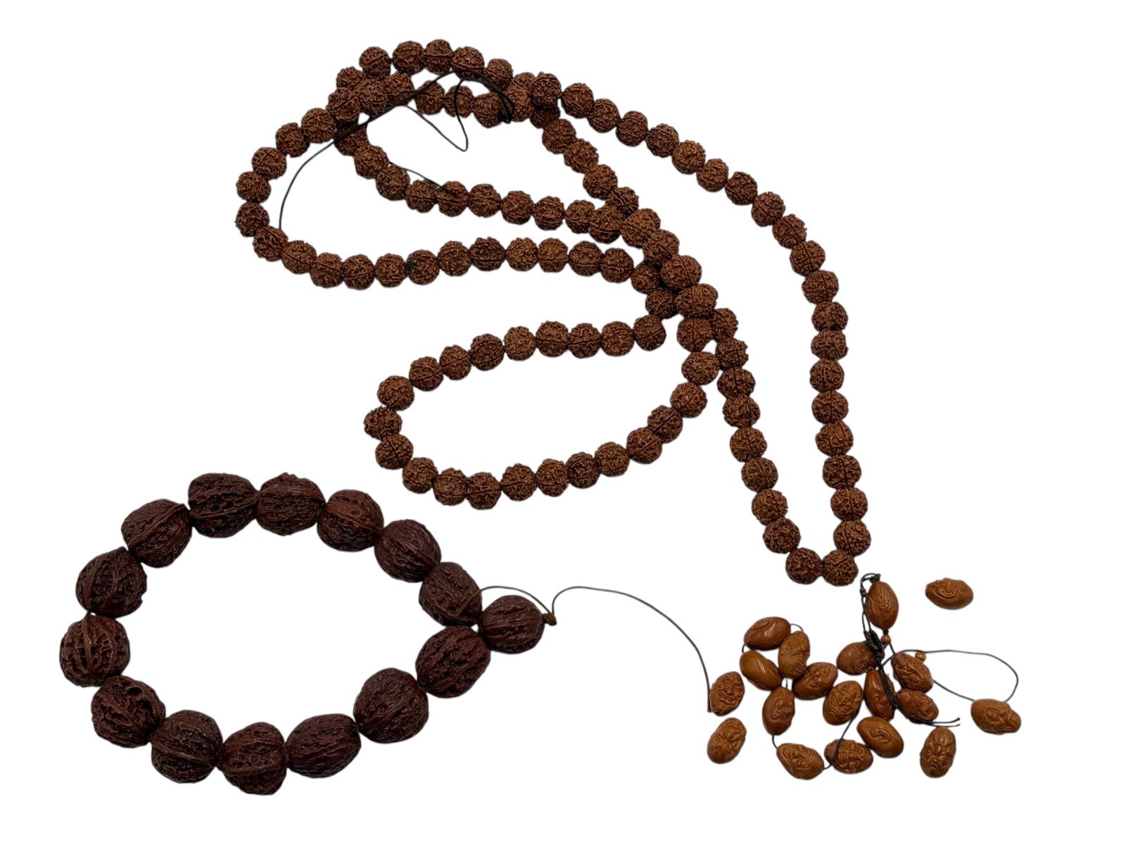 GROUP OF THREE CHINESE NUT BEADS NECKLACE: GROUP OF THREE CHINESE NUT BEADS NECKLACEGROUP OF THREE CHINESE NUT BEADS NECKLACE