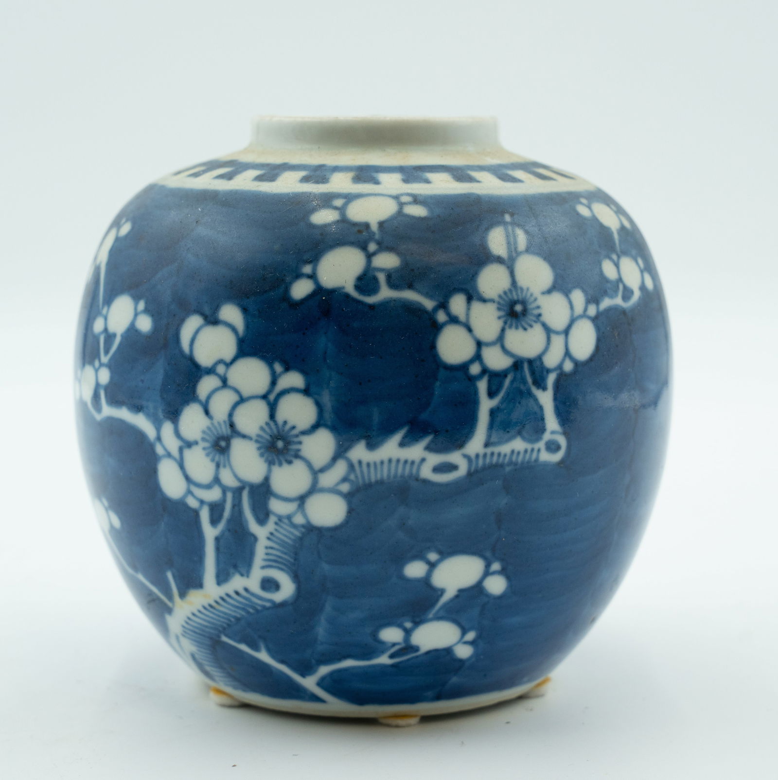 Chinese Blue and White Porcelain Ginger Jar with P (1 of 8)