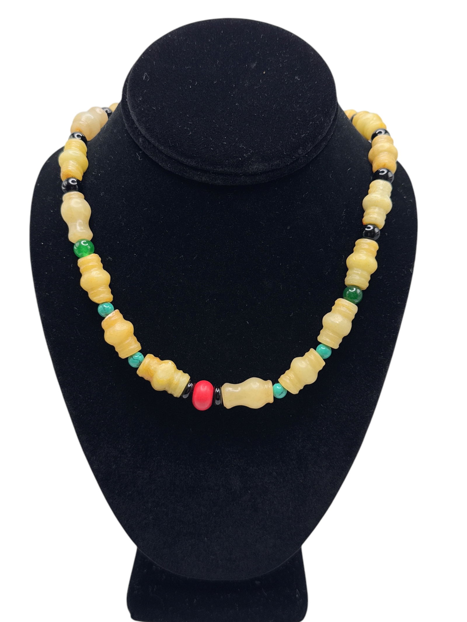 A Jade and Color Stone Beads Necklace (1 of 6)
