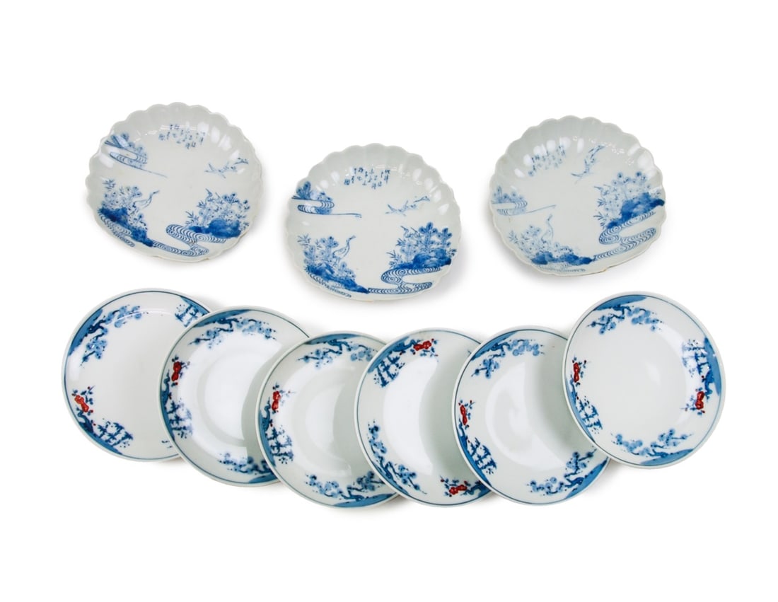 BLUE AND WHITE IMARI DISH GROUP: BLUE AND WHITE IMARI DISH GROUPH:1in(2.5cm ) D:6in(15.2cm) H:7/8in(2.2cm) D:6in(15.2cm)