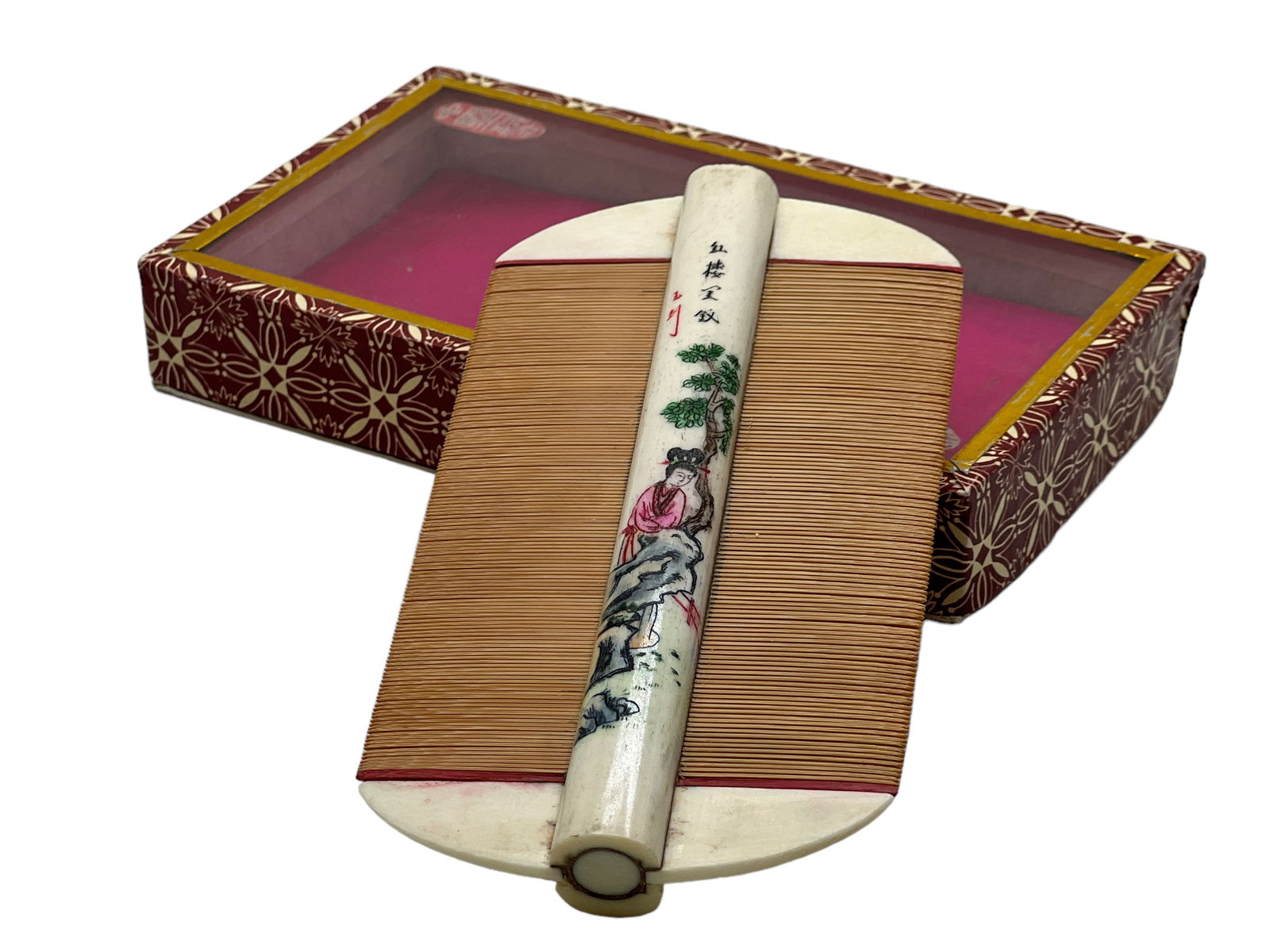 A Chinese Bone Carved Comb "Dream of Red Mansions": A Chinese Bone Carved Comb "Dream of Red Mansions"H : 4 1/2 in ( 11.43 cm ) W : 2 1/2 in ( 6.35 cm )