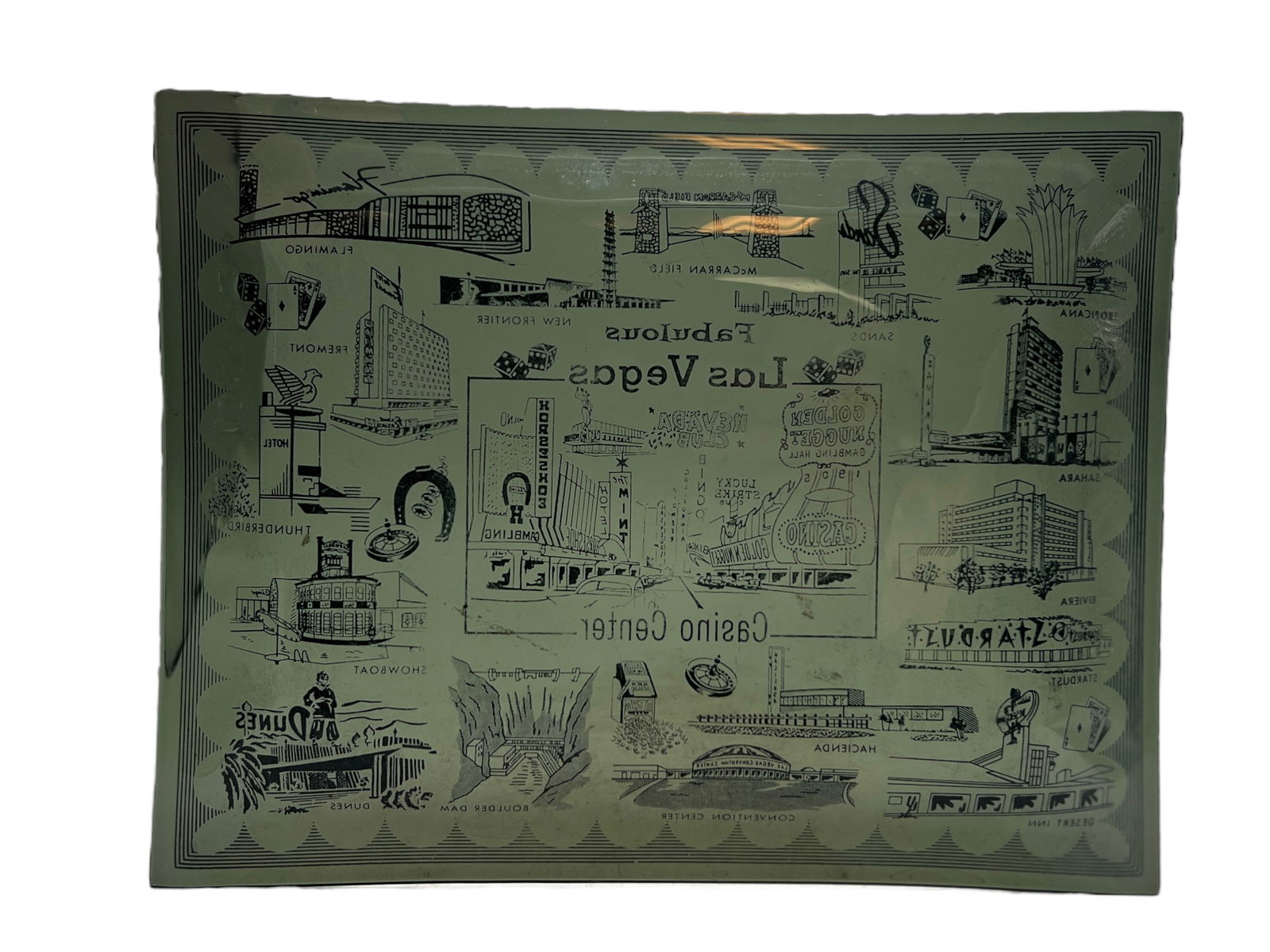 Glass Dish "Las Vegas": Glass Dish "Las Vegas"H : 7 in ( 17.78 cm ) W : 9 in ( 22.86 cm )