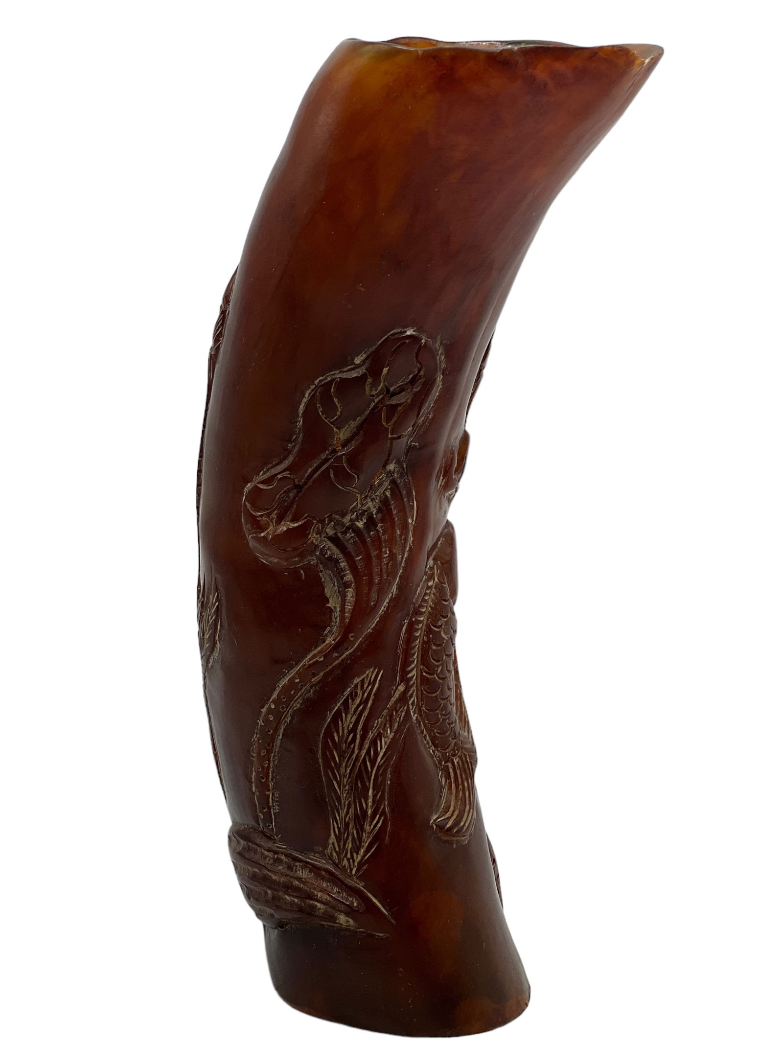 A Detailed Ox Horn Carving Sculpture: A Detailed Ox Horn Carving SculptureH : 5 3/4 in ( 14.61 cm ) W : 1 3/4 in ( 4.45 cm )