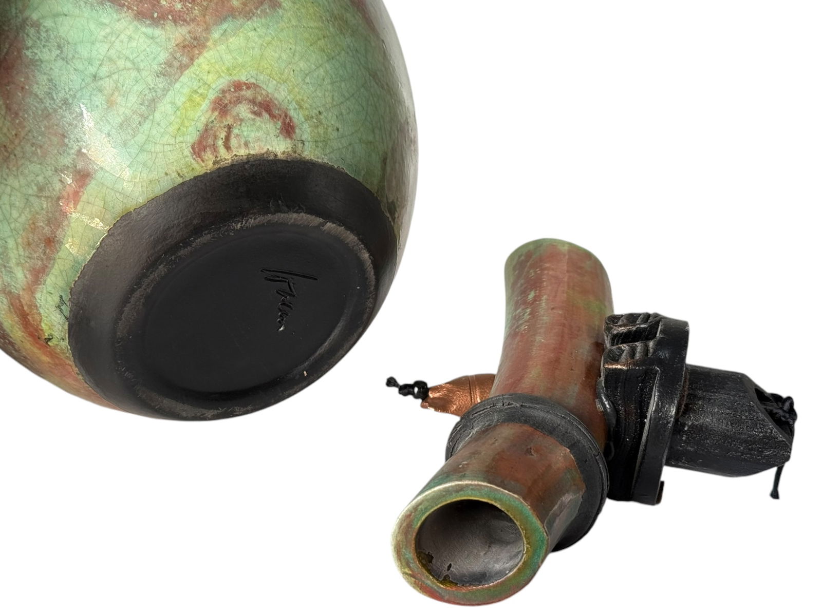 A Pottery Jar with Lid - 2