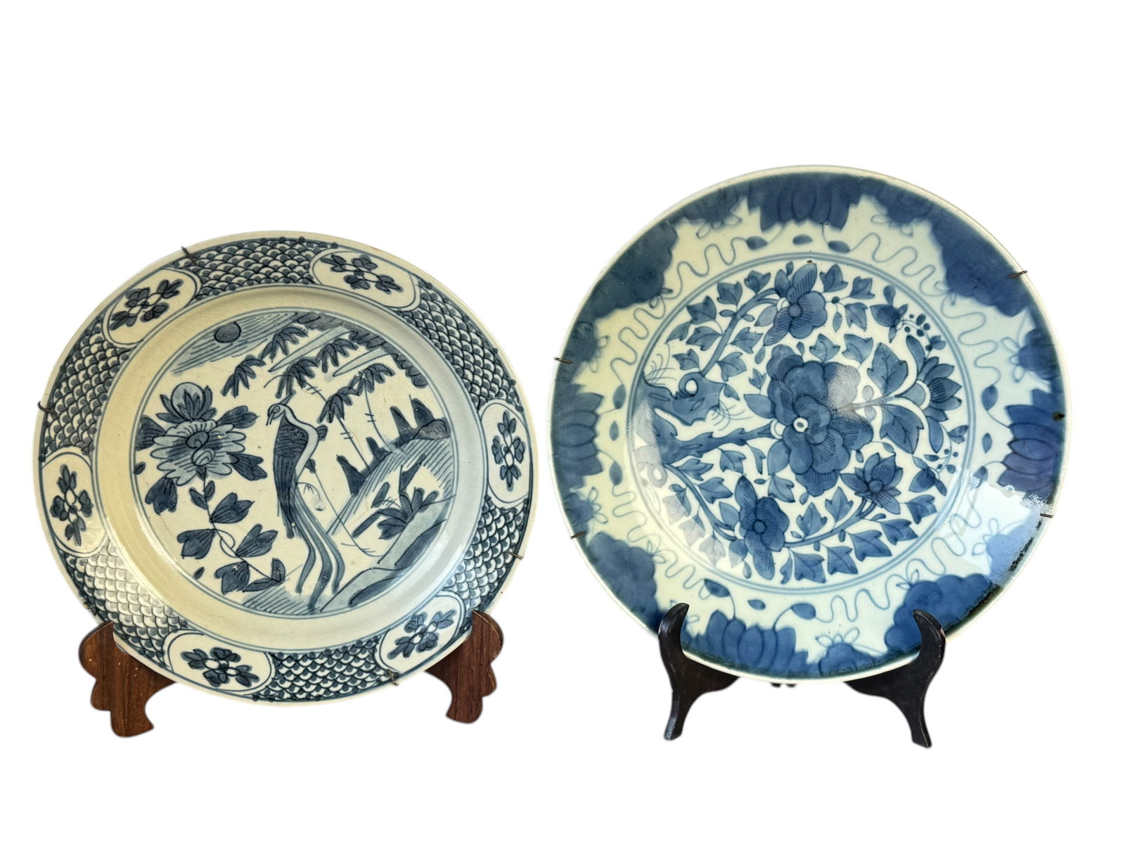 Two Blue and White Flower Dishes (1 of 6)