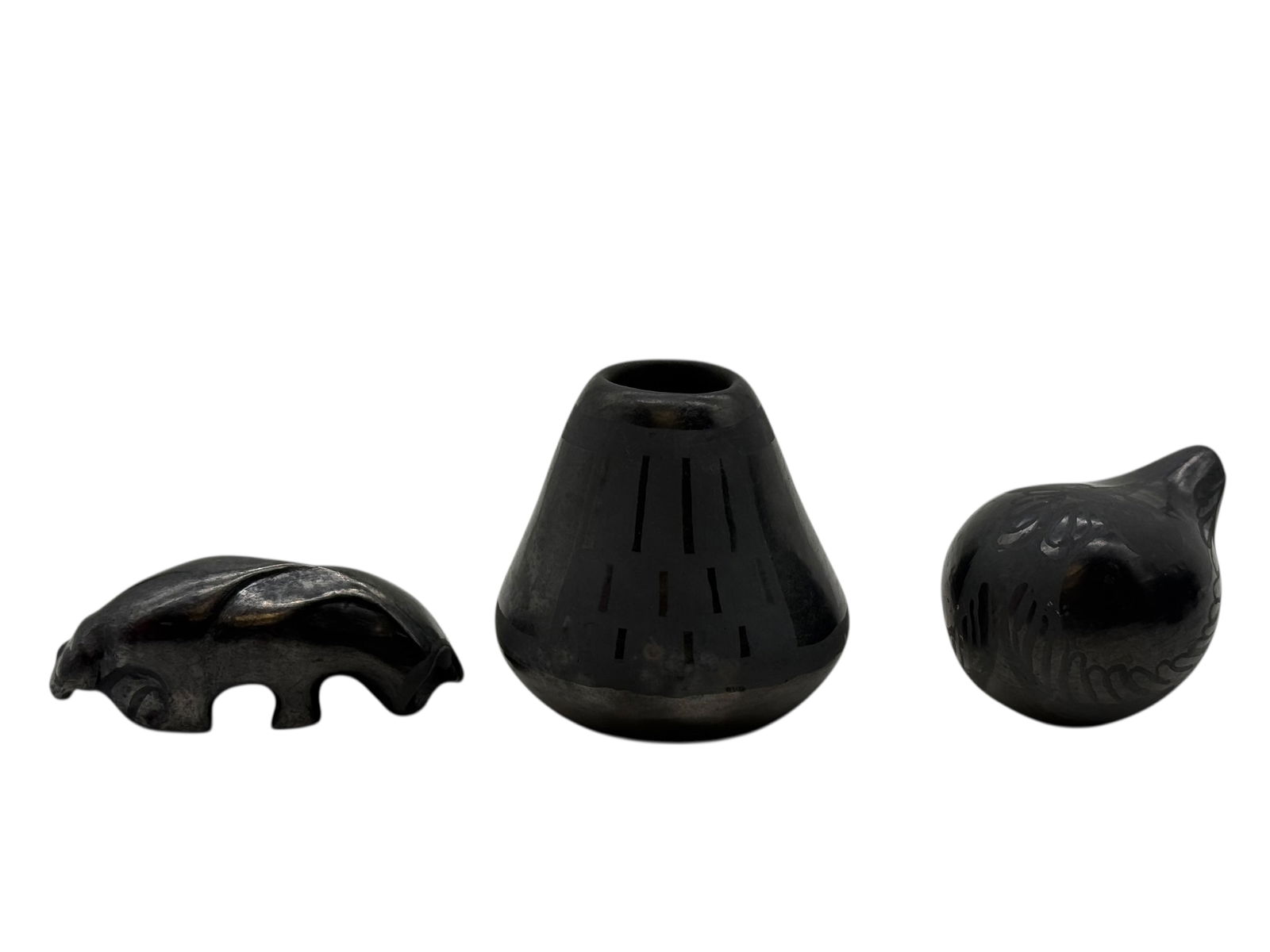 Three Blackware Pottery Jar, Carvings (1 of 12)