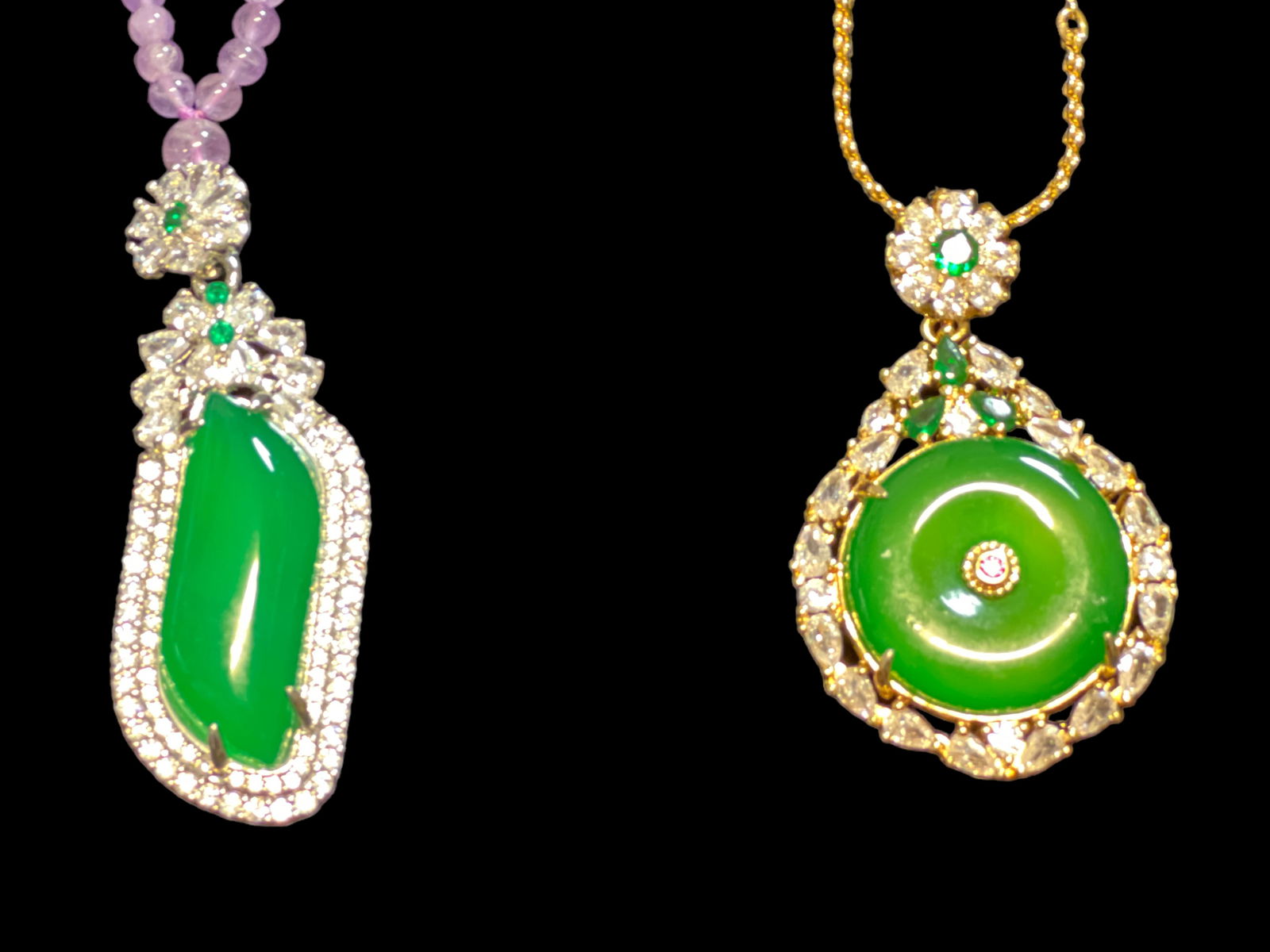 Two Green Stone / Jade Pendant: Two Green Stone / Jade PendantL ; 11.25 in ( 28.58 cm ) L : 1.91 in ( 4.85 cm ) W : 0.84 in ( 2.13 cm ) D : 0.45 in ( 1.14 cm )L ; 9 in ( 22.86 cm ) L : 2.11 in ( 5.36 cm ) W : 1.31 in ( 3.33 cm ) D :