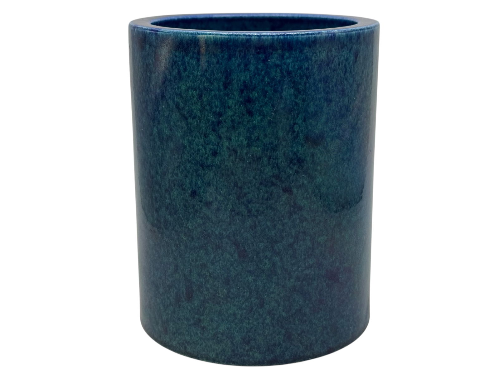 A Chinese Robin's Egg Blue Pen holder: A Chinese Robin's Egg Blue Pen holderH : 4 in ( 10.16 cm ) W ; 5 in ( 12.7 cm )